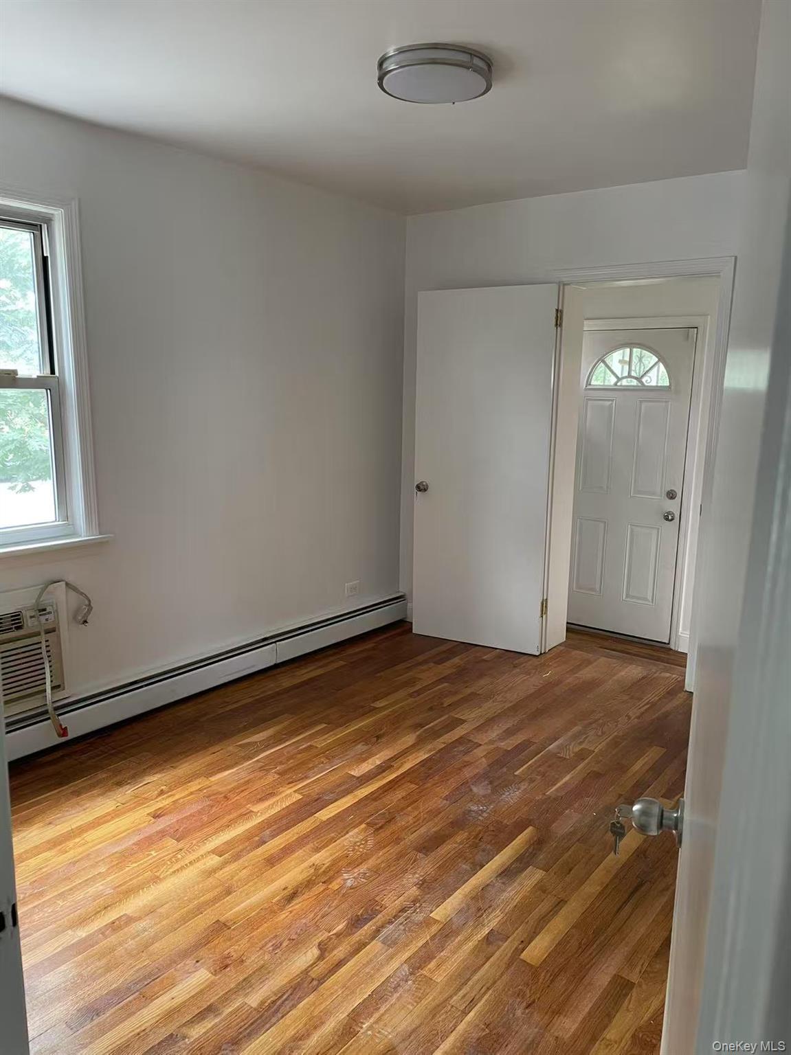 #5 photo, 4646 Bell Boulevard, クイーンズ区 Bayside , NY 11361