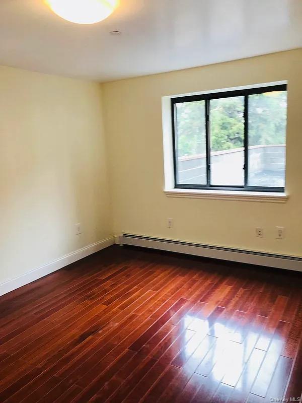 #6 photo, 14917 Sanford Avenue, Flushing , NY 11355