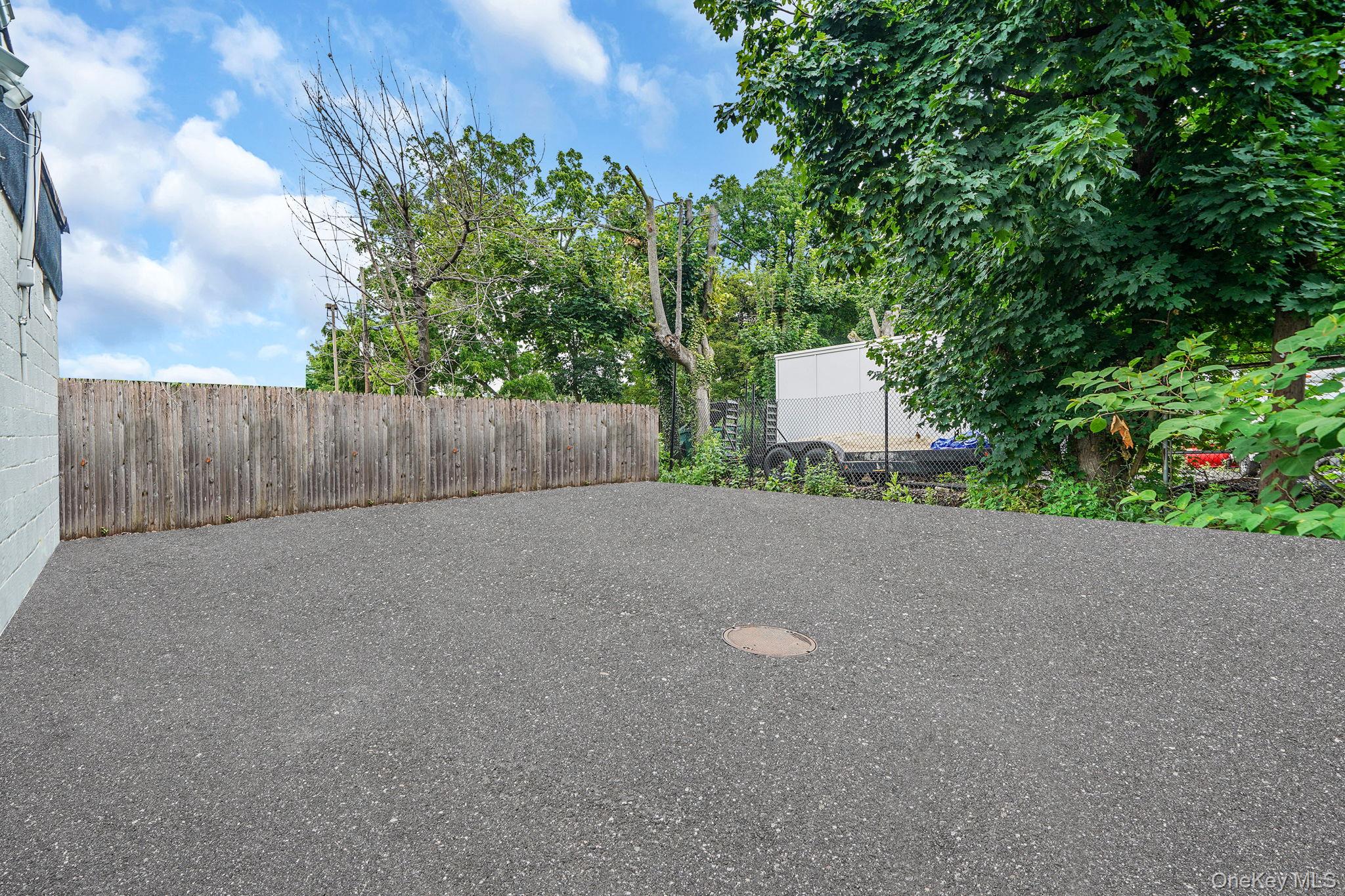 #5 photo, 47 W Main Street, サフォーク郡 Smithtown , NY 11787