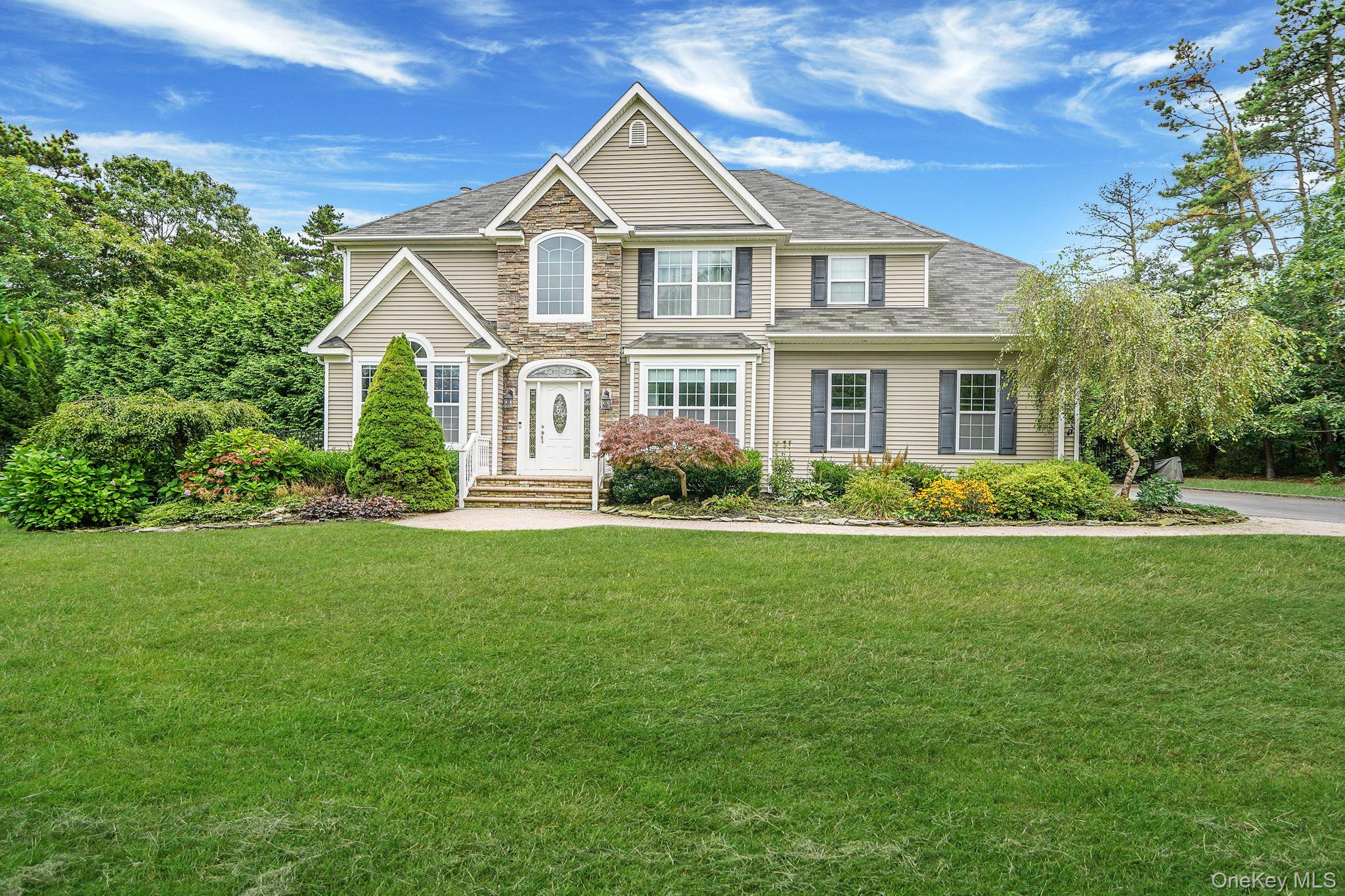 #1 photo, 6 Nick Court, サフォーク郡 Yaphank , NY 11980