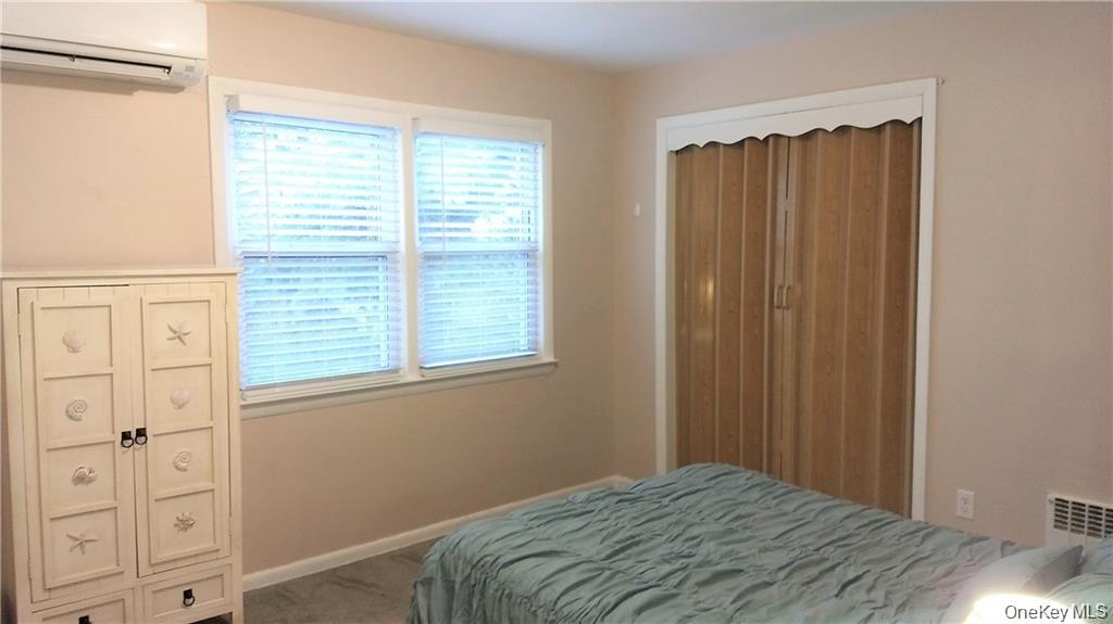 #17 photo, 169 Old Mamaroneck Road, White Plains , NY 10605