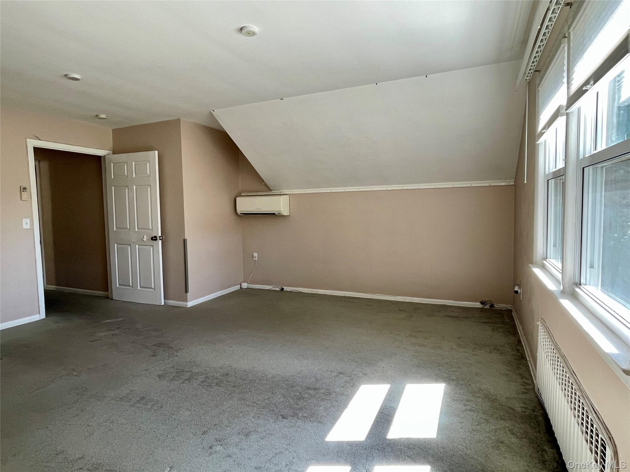 #9 photo, 169 Old Mamaroneck Road, White Plains , NY 10605