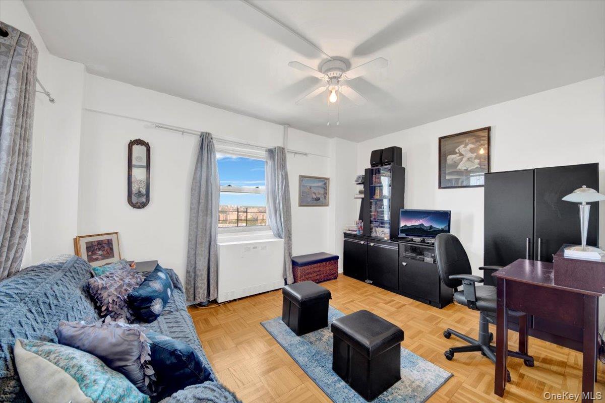 #10 photo, 4 Fordham Hill Oval, ブロンクス区 Bronx , NY 10468