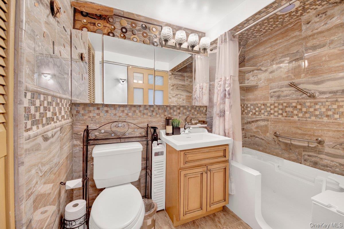 #12 photo, 4 Fordham Hill Oval, ブロンクス区 Bronx , NY 10468