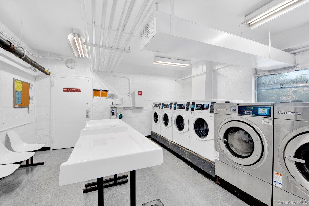 #13 photo, 4 Fordham Hill Oval, ブロンクス区 Bronx , NY 10468