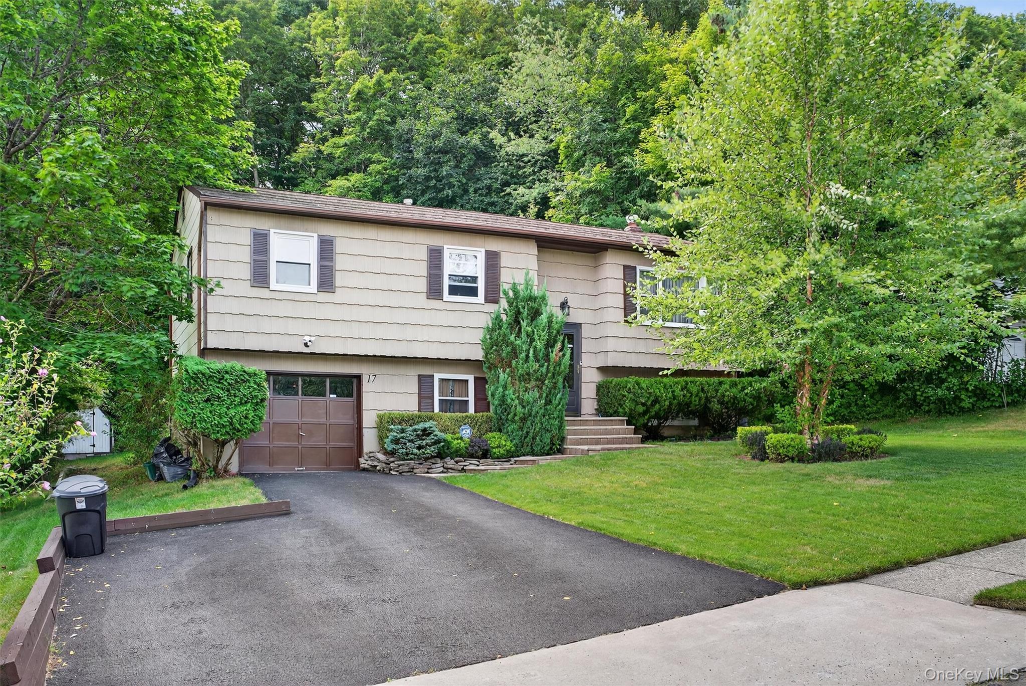 #1 photo, 17 Half Hollow, Monroe , NY 10950