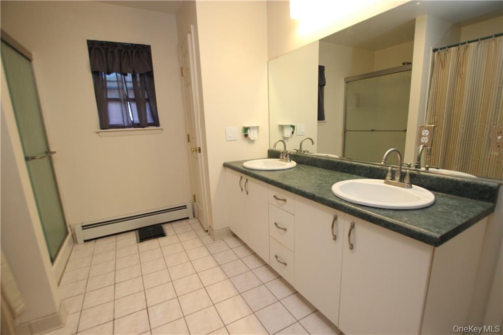 #17 photo, 1 Lincoln Court, Highland Mills , NY 10930