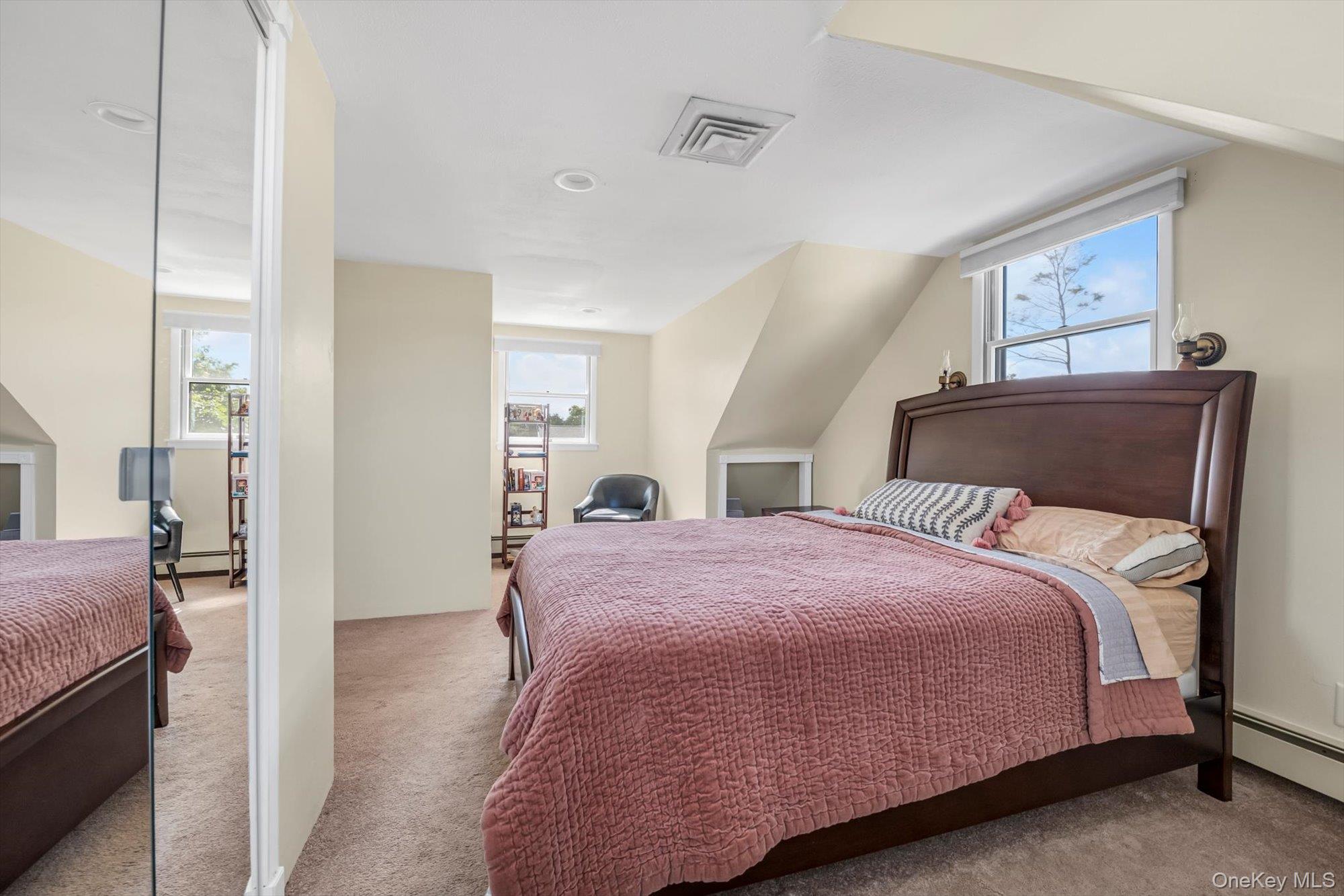 #13 photo, 20 Hazel Avenue, ナッソー郡 Farmingdale , NY 11735