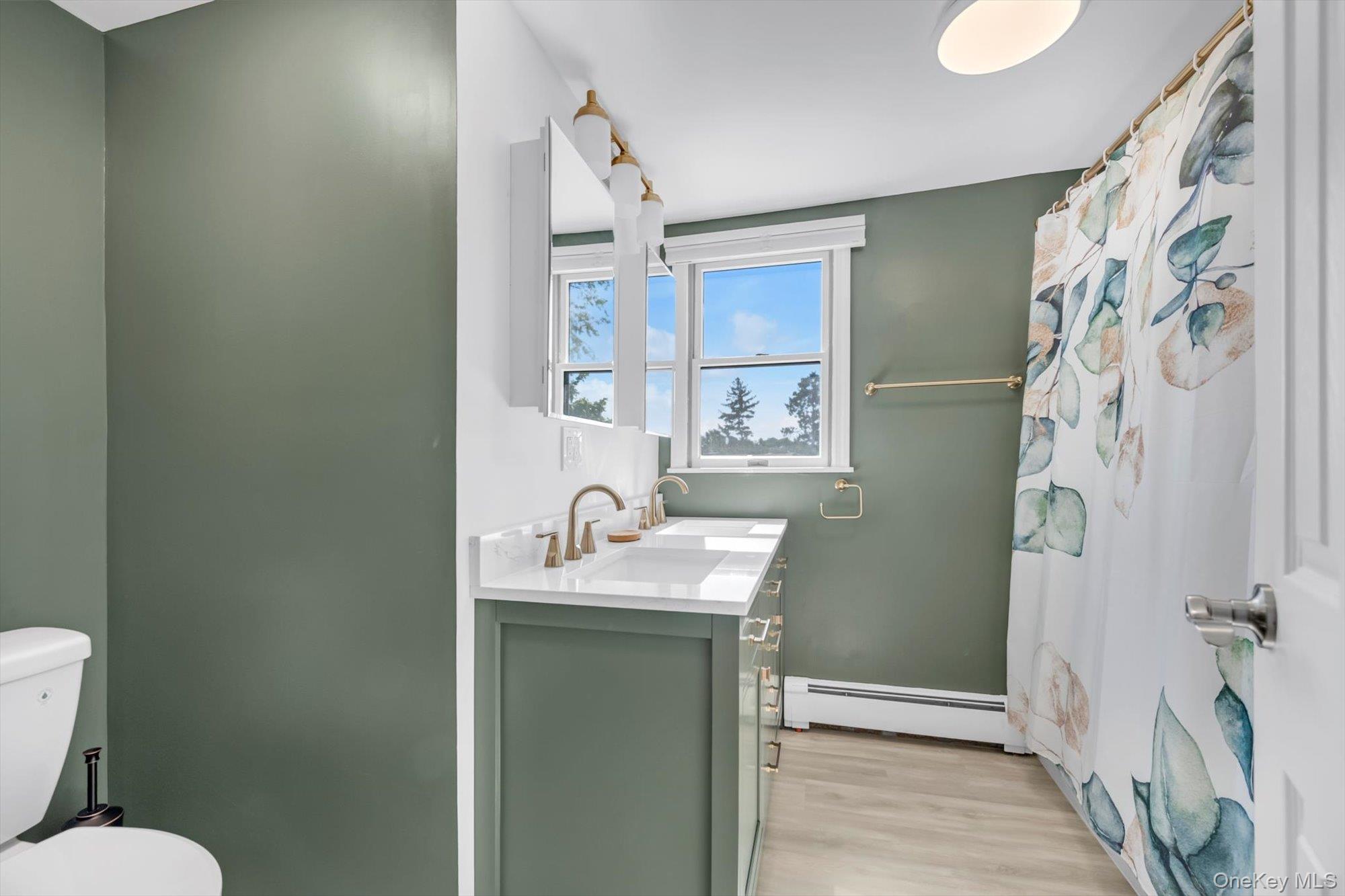 #16 photo, 20 Hazel Avenue, ナッソー郡 Farmingdale , NY 11735