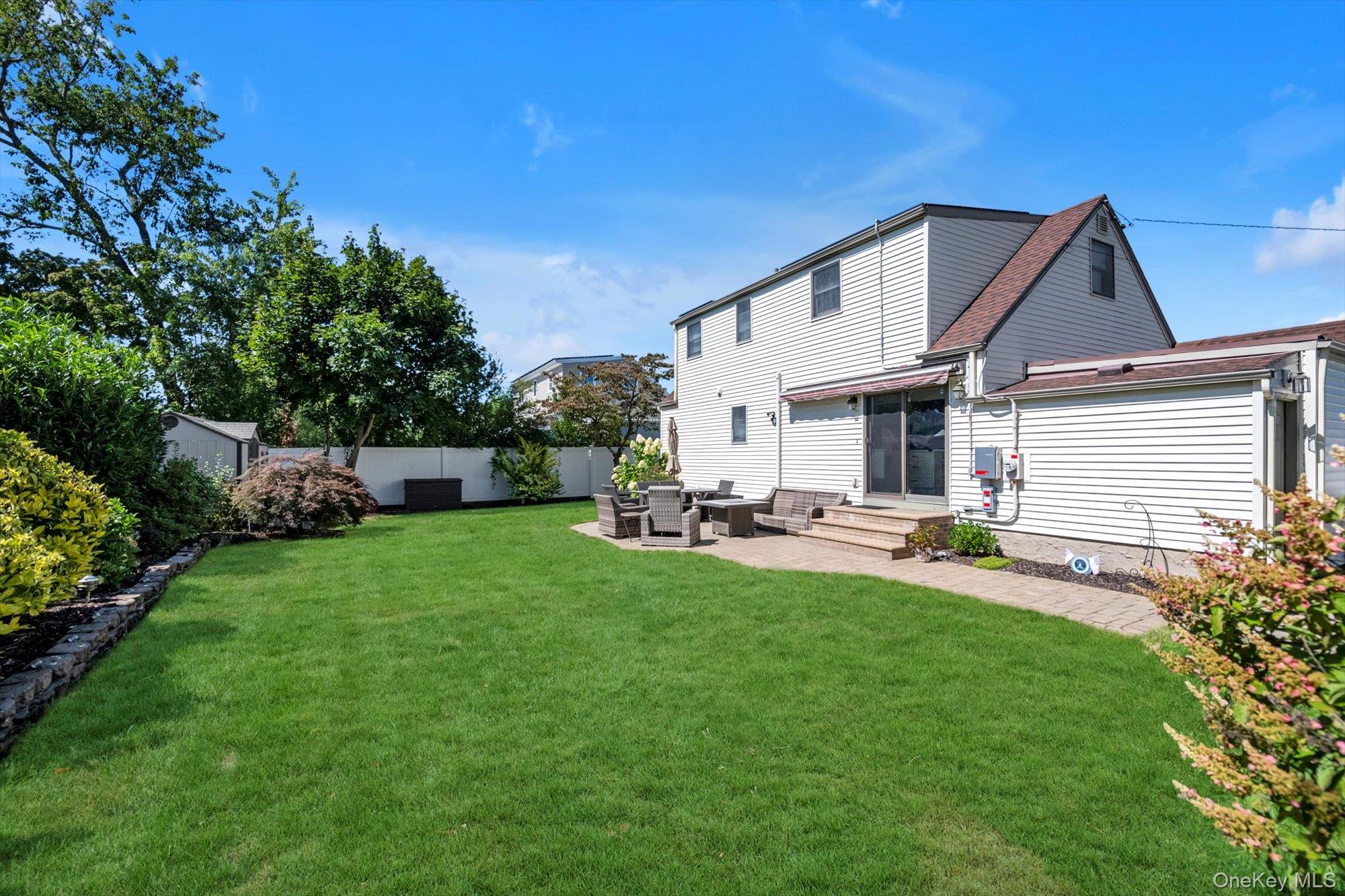 #18 photo, 20 Hazel Avenue, ナッソー郡 Farmingdale , NY 11735