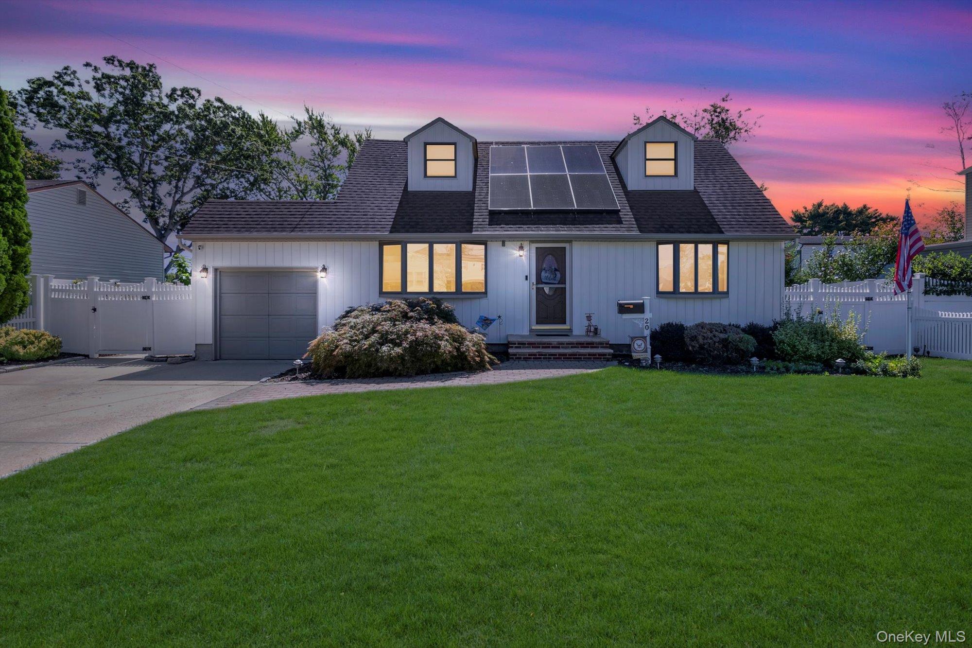 #2 photo, 20 Hazel Avenue, ナッソー郡 Farmingdale , NY 11735