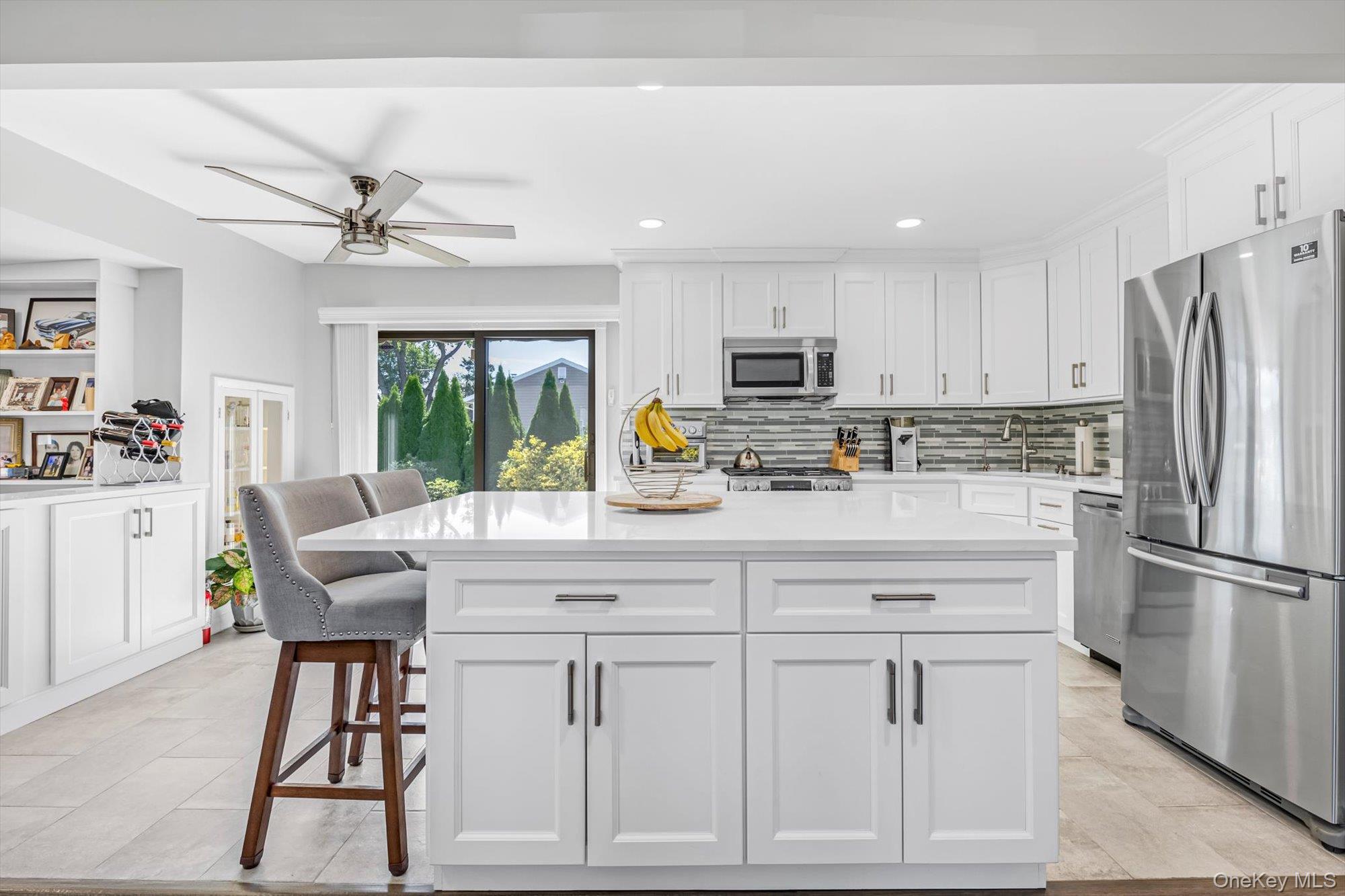 #4 photo, 20 Hazel Avenue, ナッソー郡 Farmingdale , NY 11735