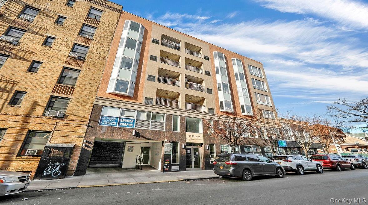 #10 photo, 140-75 Ash, クイーンズ区 Flushing , NY 11355