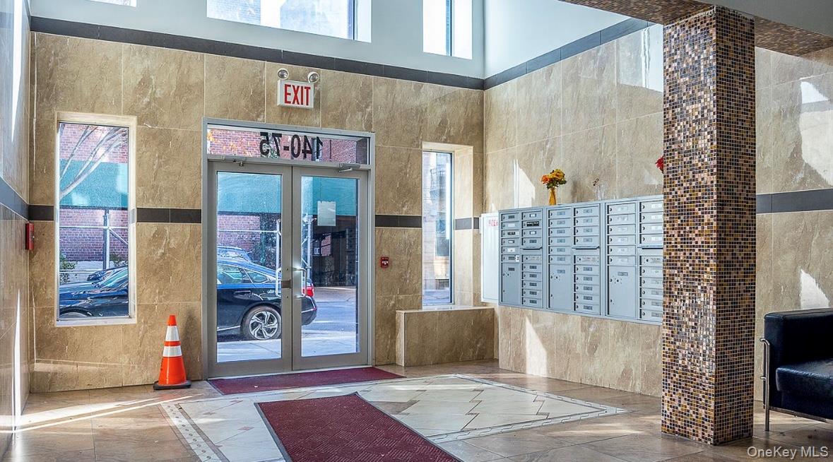 #9 photo, 140-75 Ash, クイーンズ区 Flushing , NY 11355