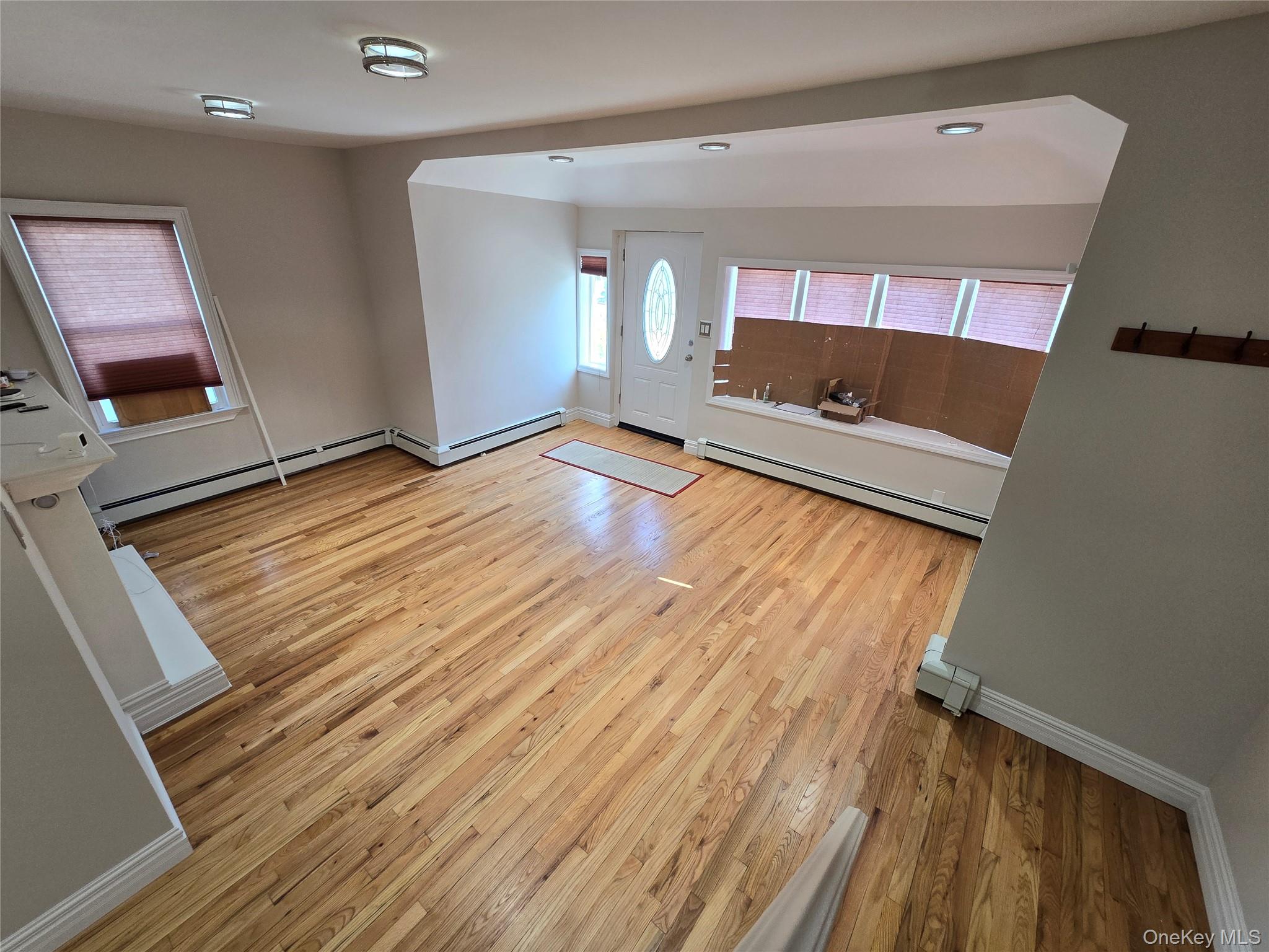 #4 photo, 492a Cornell Avenue, Rockville Centre , NY 11570