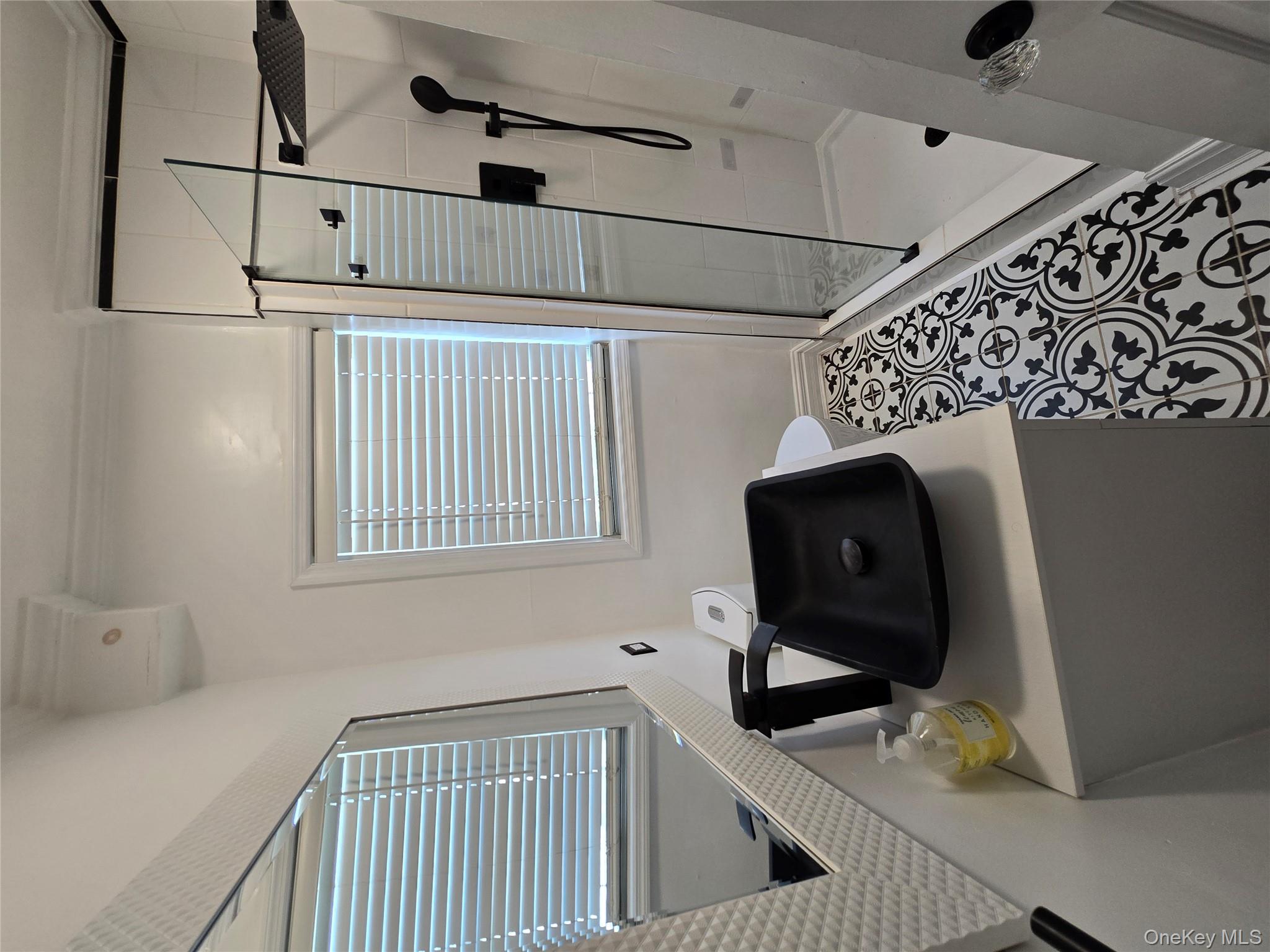 #6 photo, 492a Cornell Avenue, Rockville Centre , NY 11570