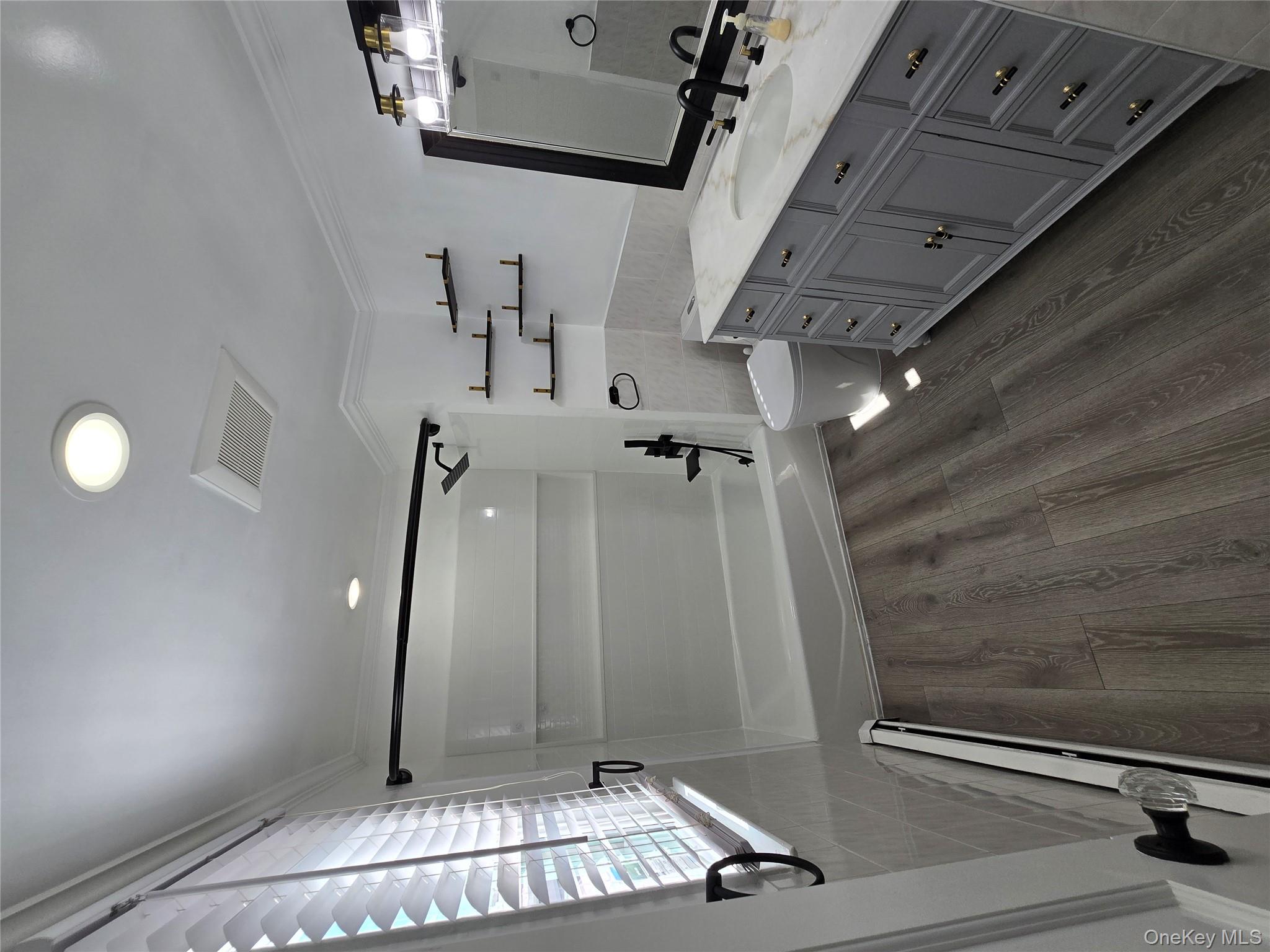 #9 photo, 492a Cornell Avenue, Rockville Centre , NY 11570