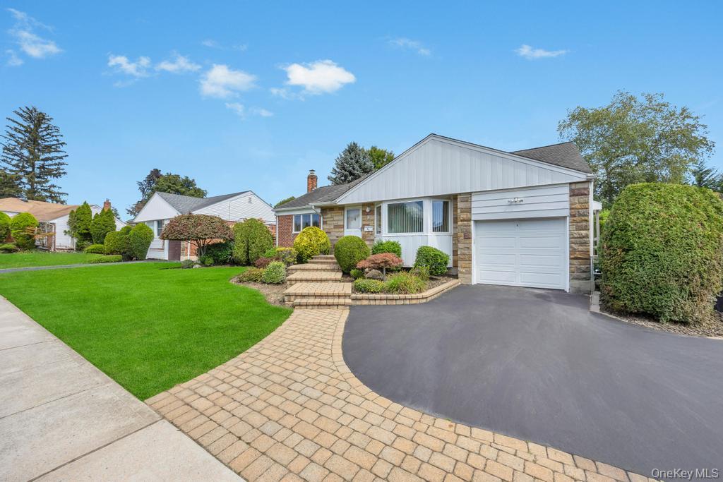 #1 photo, 44 Kathleen Drive, ナッソー郡 Syosset , NY 11791