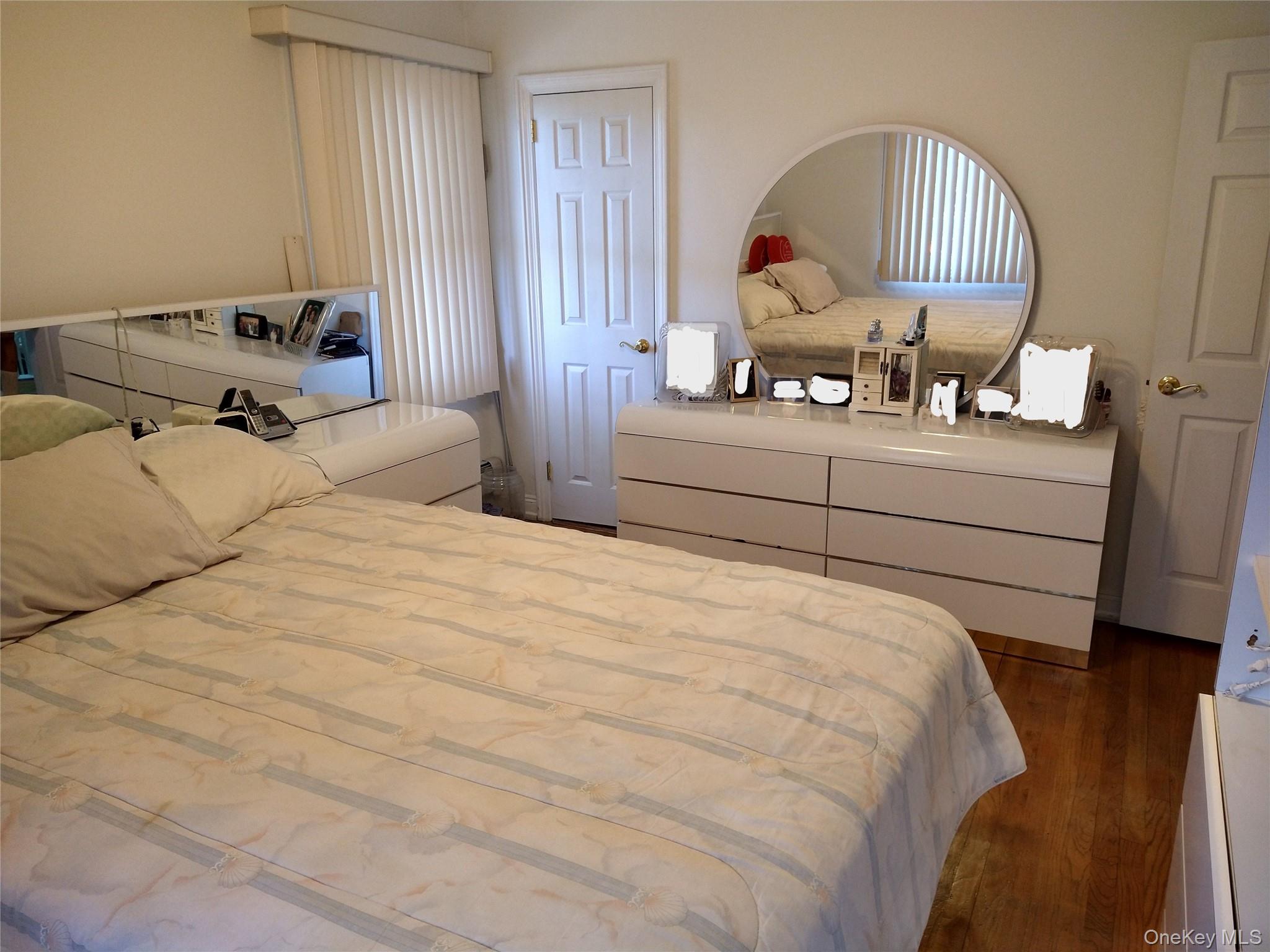 #11 photo, 20520 33rd Avenue, クイーンズ区 Bayside , NY 11361