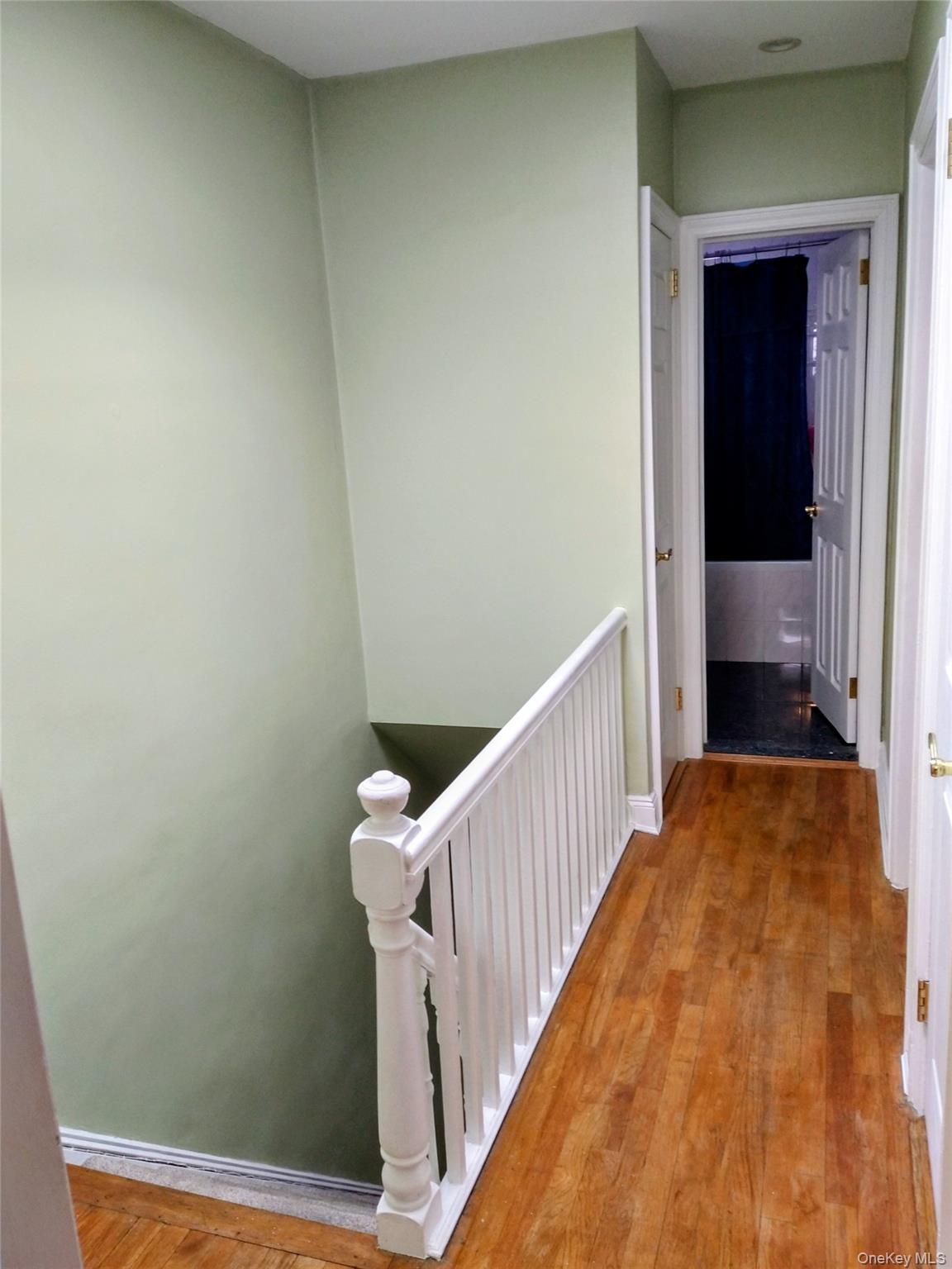 #13 photo, 20520 33rd Avenue, クイーンズ区 Bayside , NY 11361