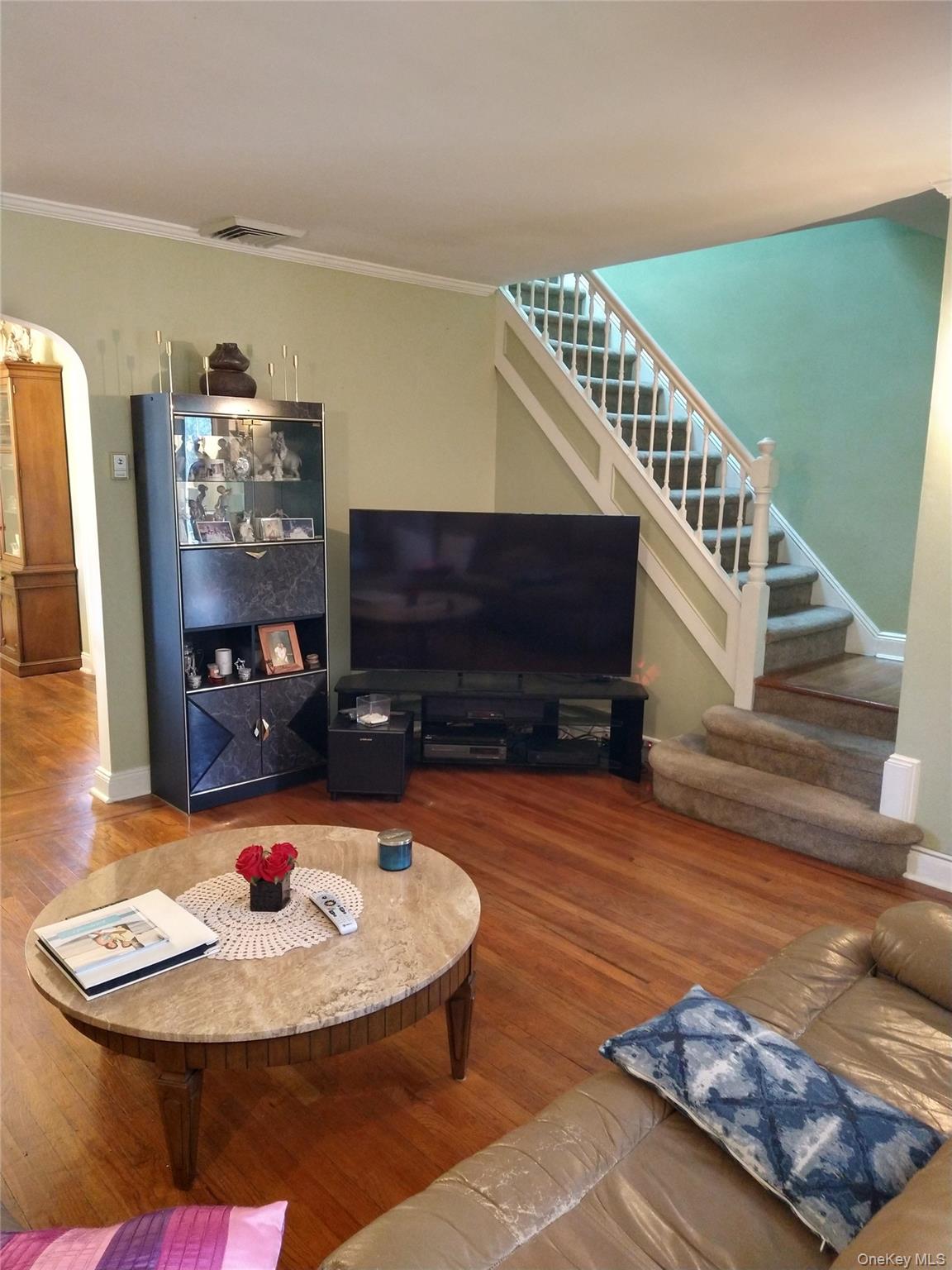 #8 photo, 20520 33rd Avenue, クイーンズ区 Bayside , NY 11361