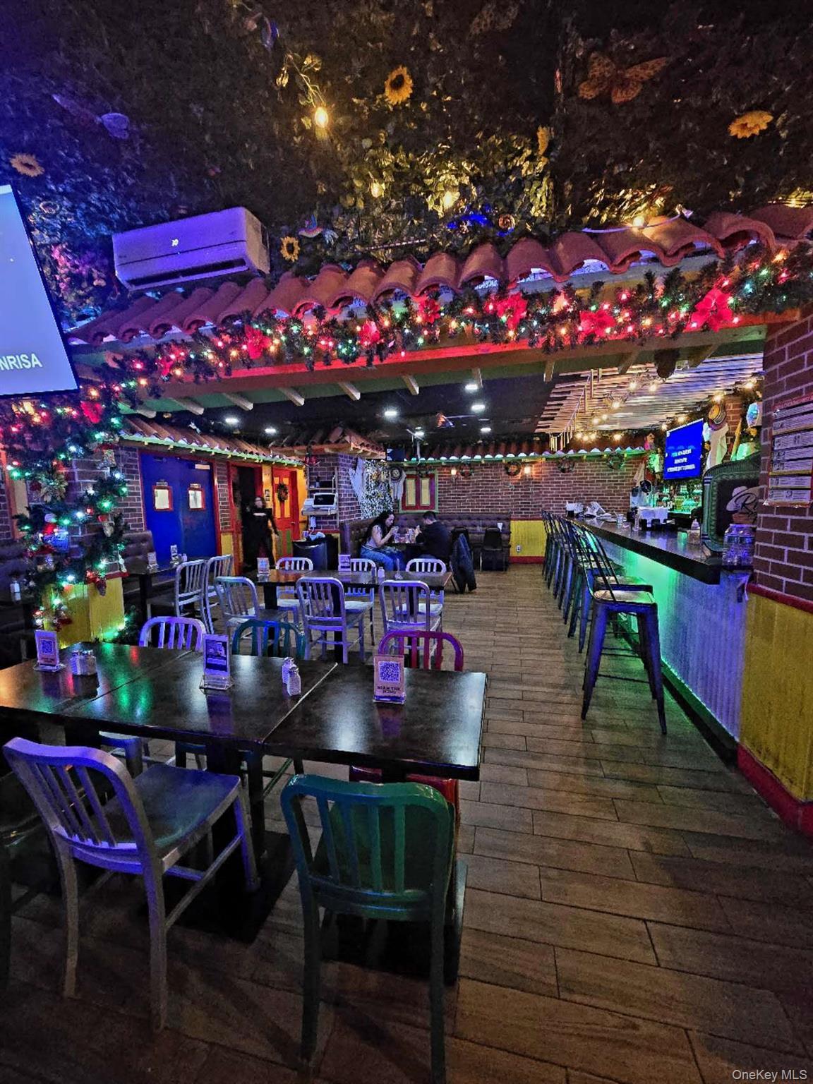 #7 photo, 9203 37ave, クイーンズ区 Jackson Heights , NY 11372