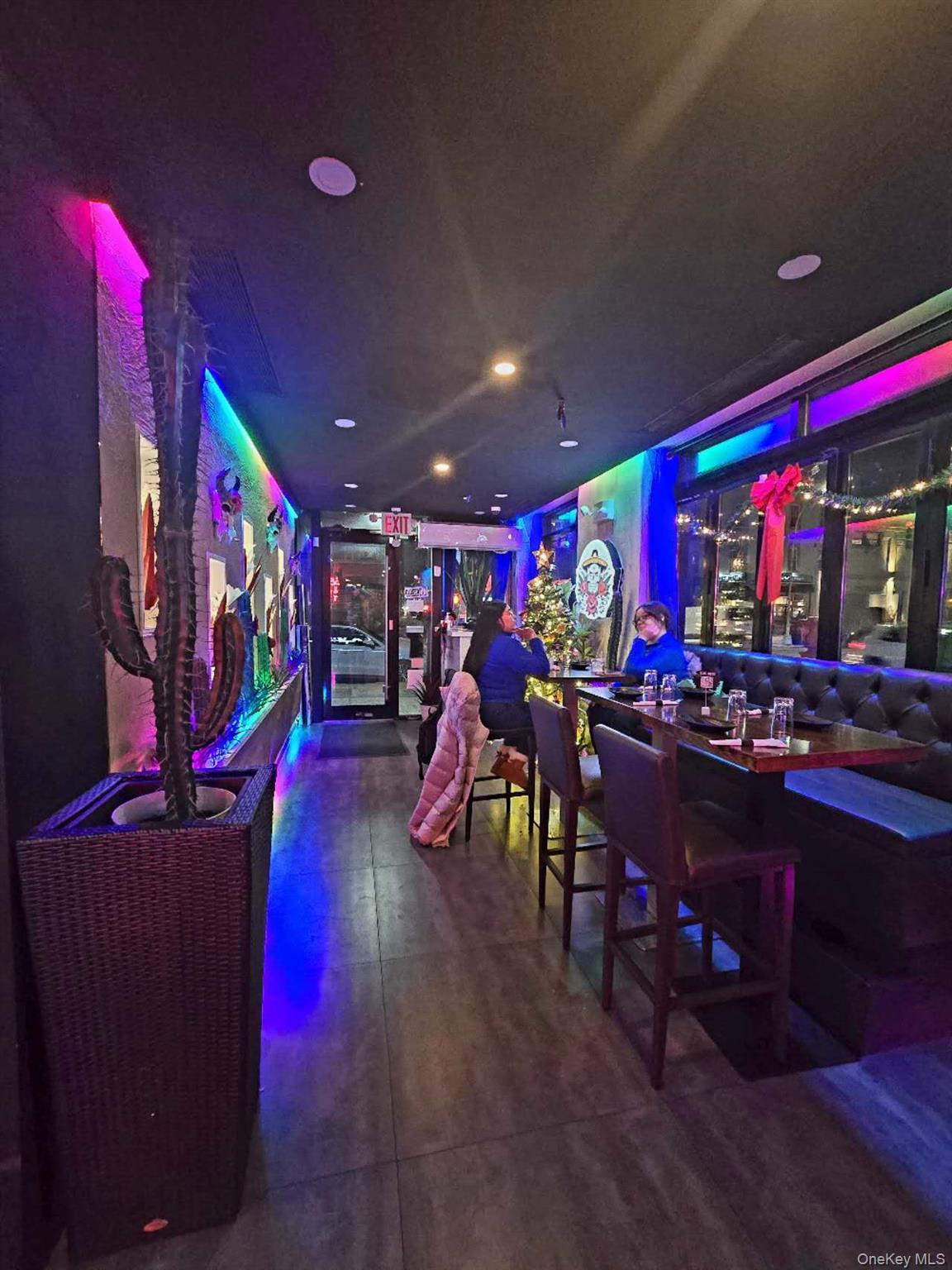 #7 photo, 2301 Steinway Street, クイーンズ区 Astoria , NY 11105