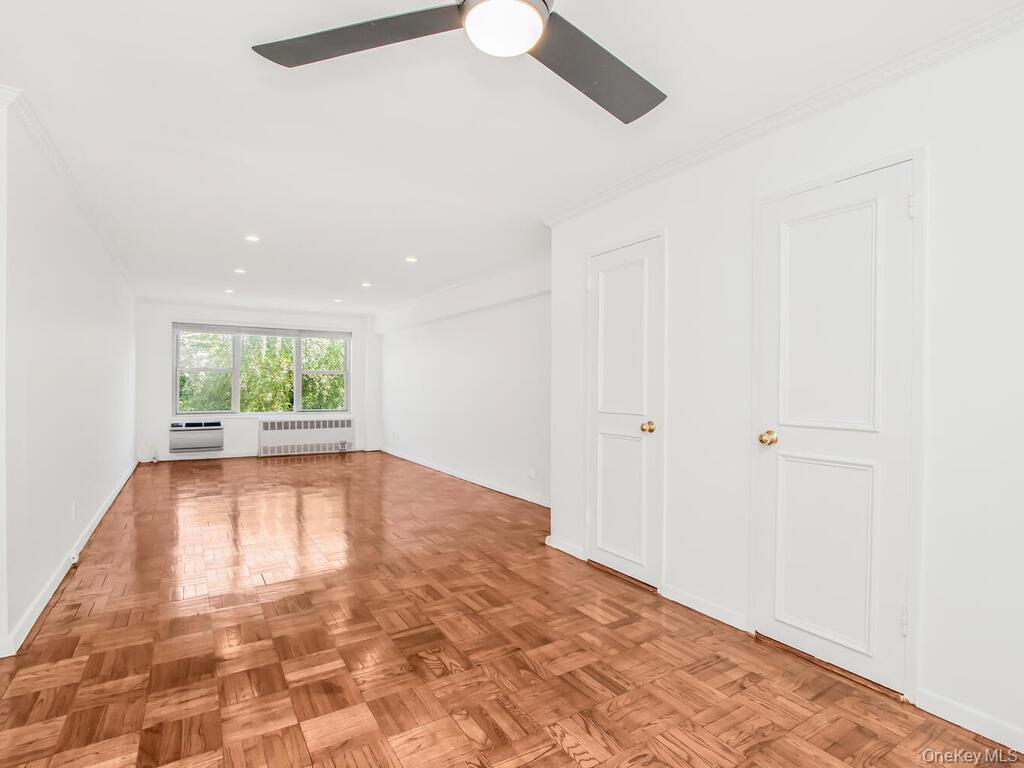 #1 photo, 10 Old Mamaroneck Road, 纽约州 White Plains , NY 10605