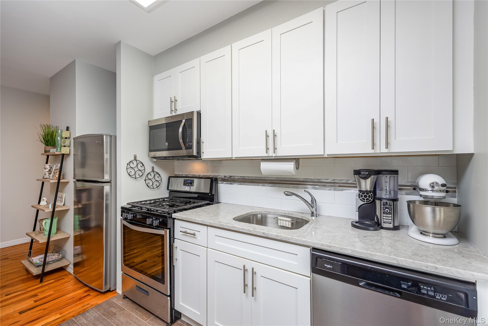 #9 photo, 25 W Broadway, ナッソー郡 Long Beach , NY 11561