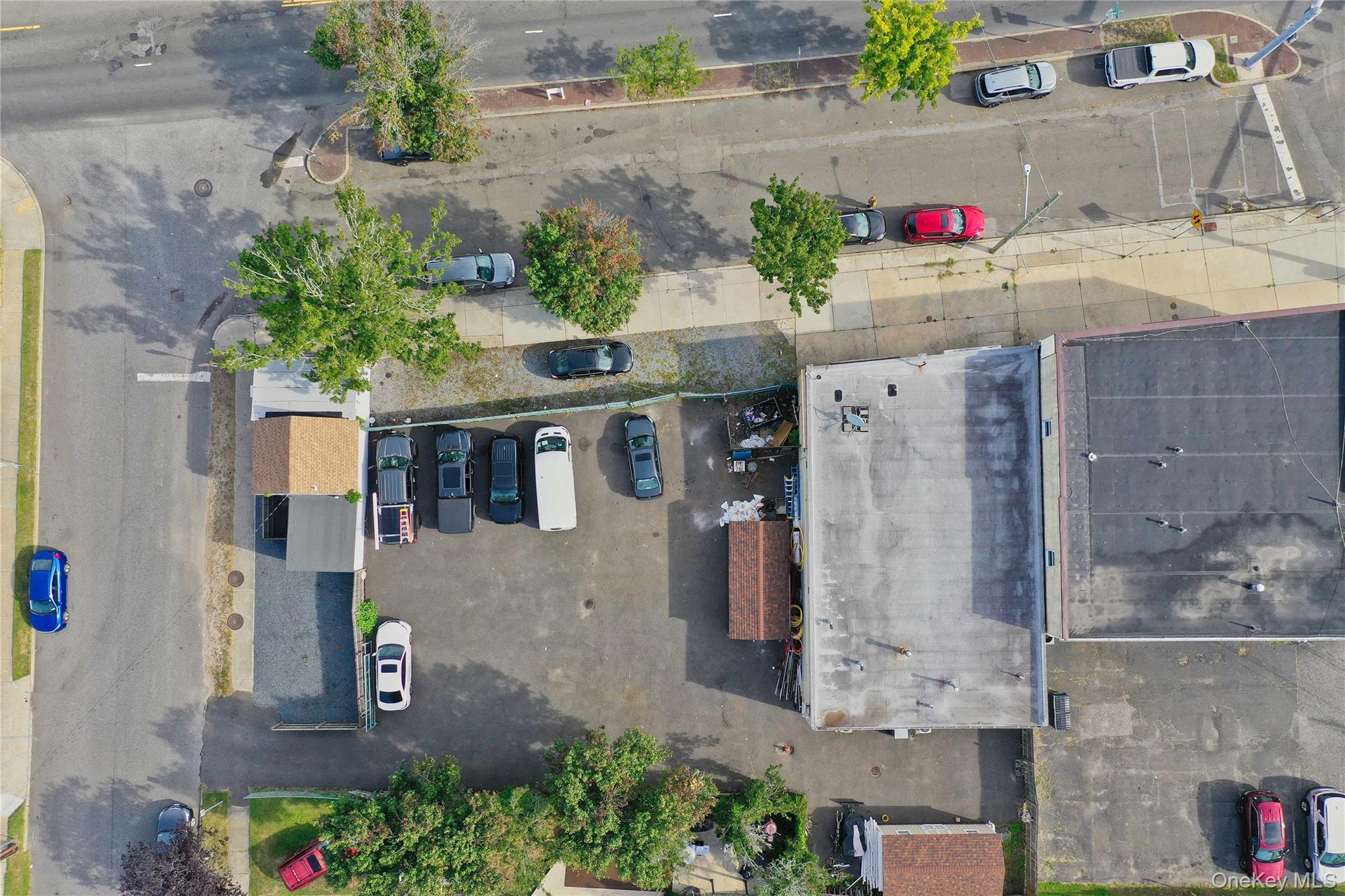 #10 photo, 76 Montauk Highway, サフォーク郡 Amityville , NY 11701