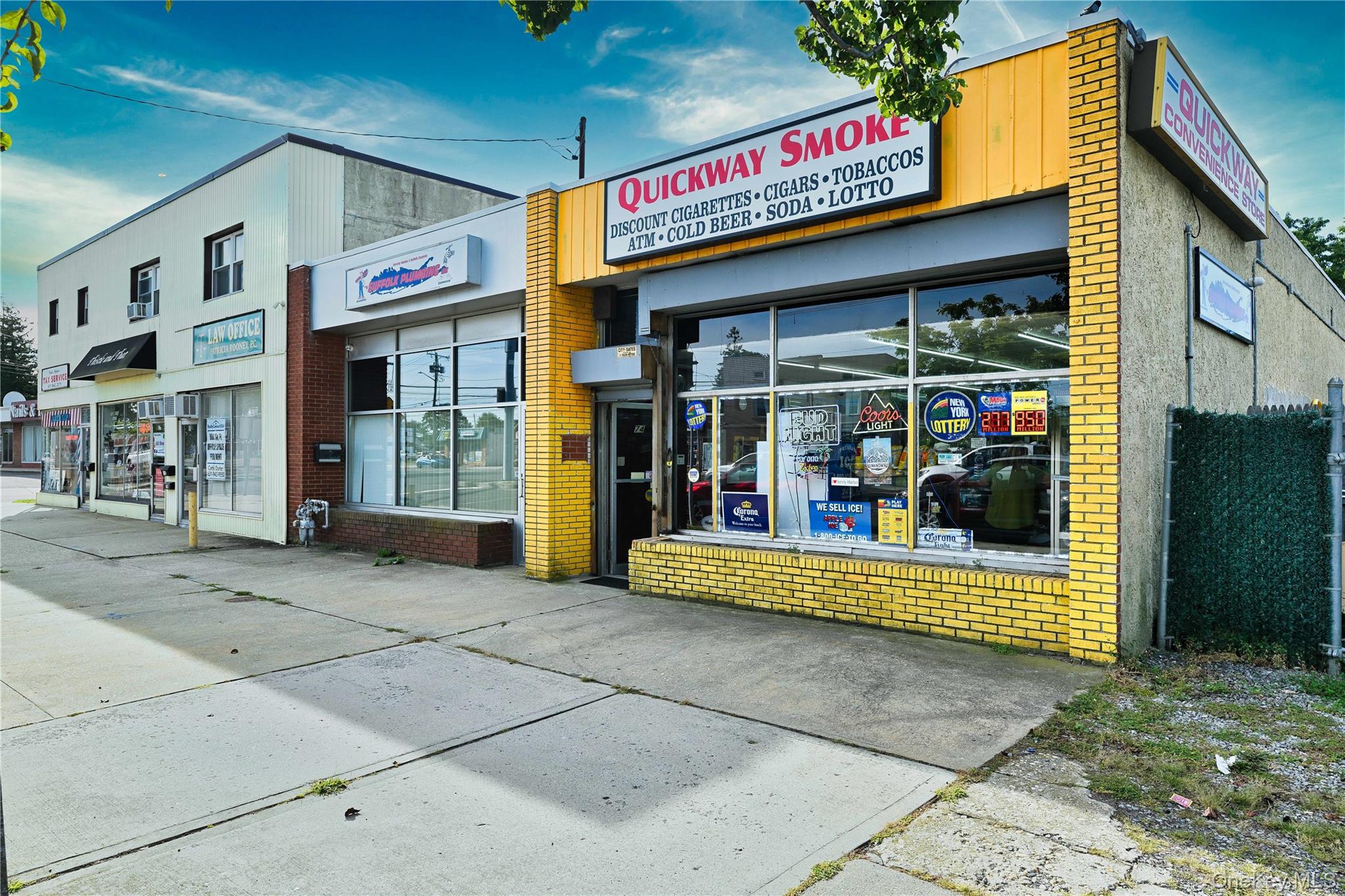 #3 photo, 76 Montauk Highway, サフォーク郡 Amityville , NY 11701