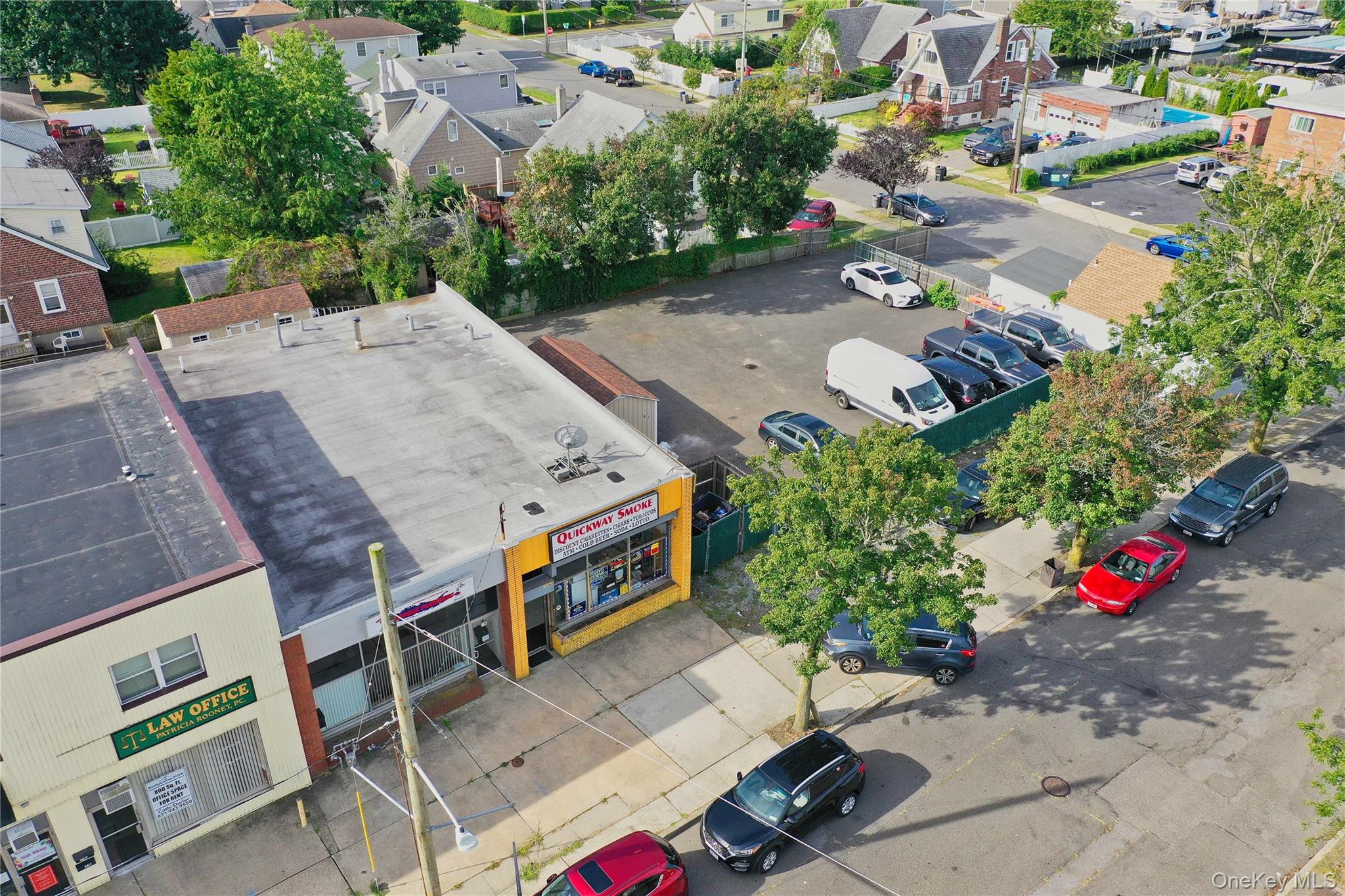 #4 photo, 76 Montauk Highway, サフォーク郡 Amityville , NY 11701