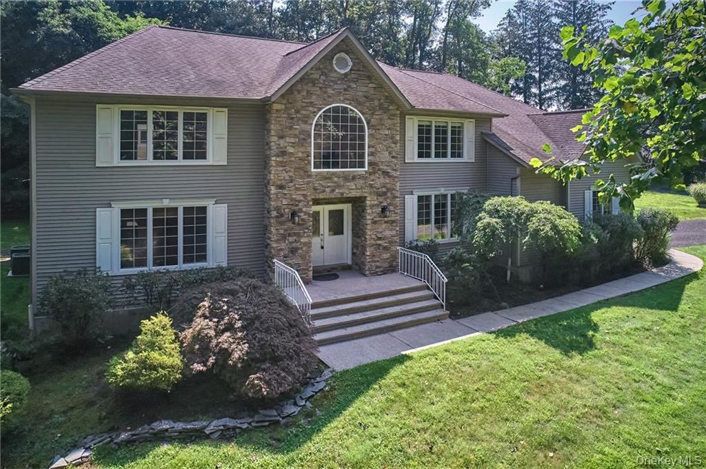 #1 photo, 113 Carlton Road, Suffern , NY 10901