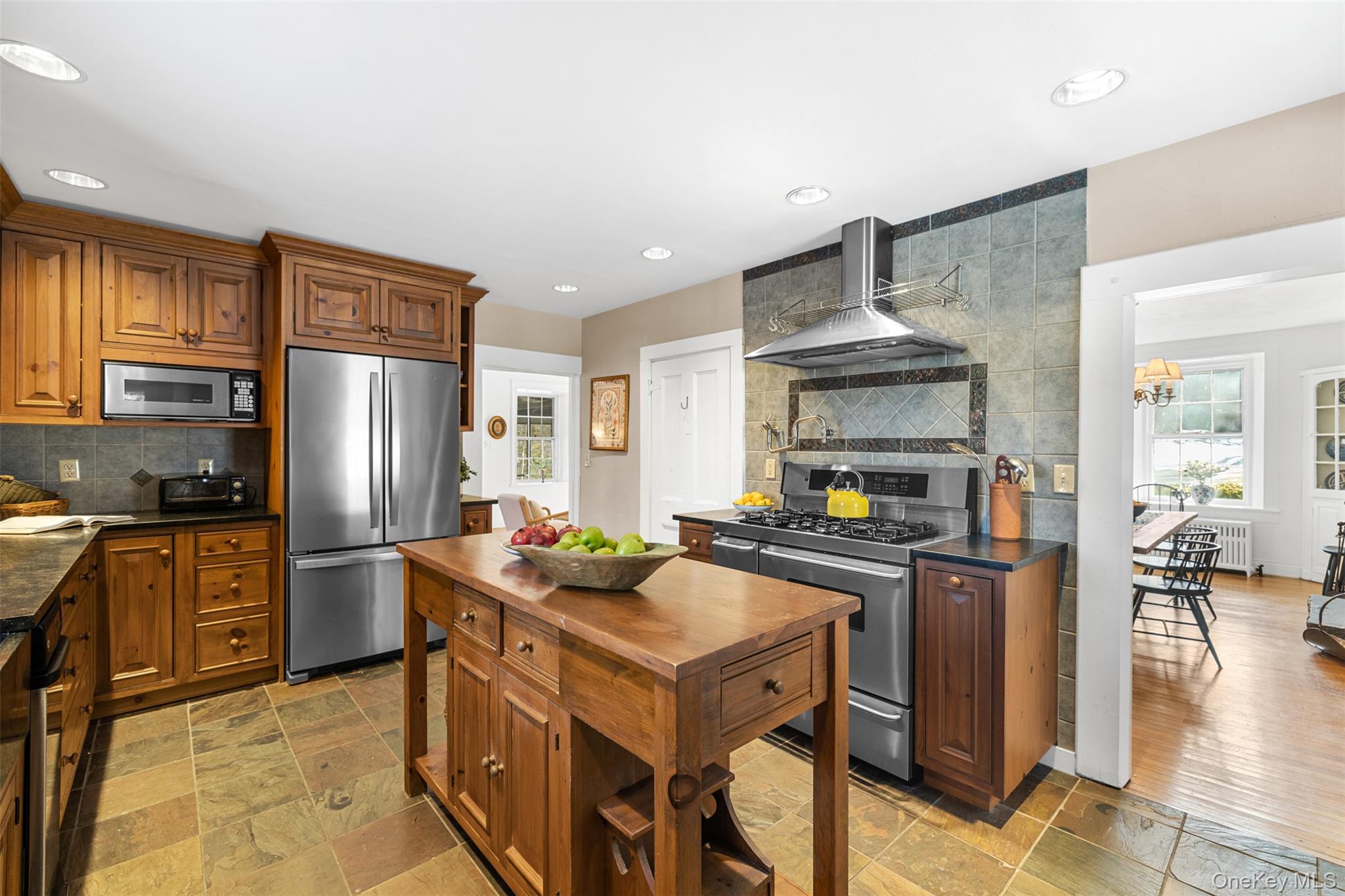 #17 photo, 660-668 N Chodikee Lake Road, Highland , NY 12528