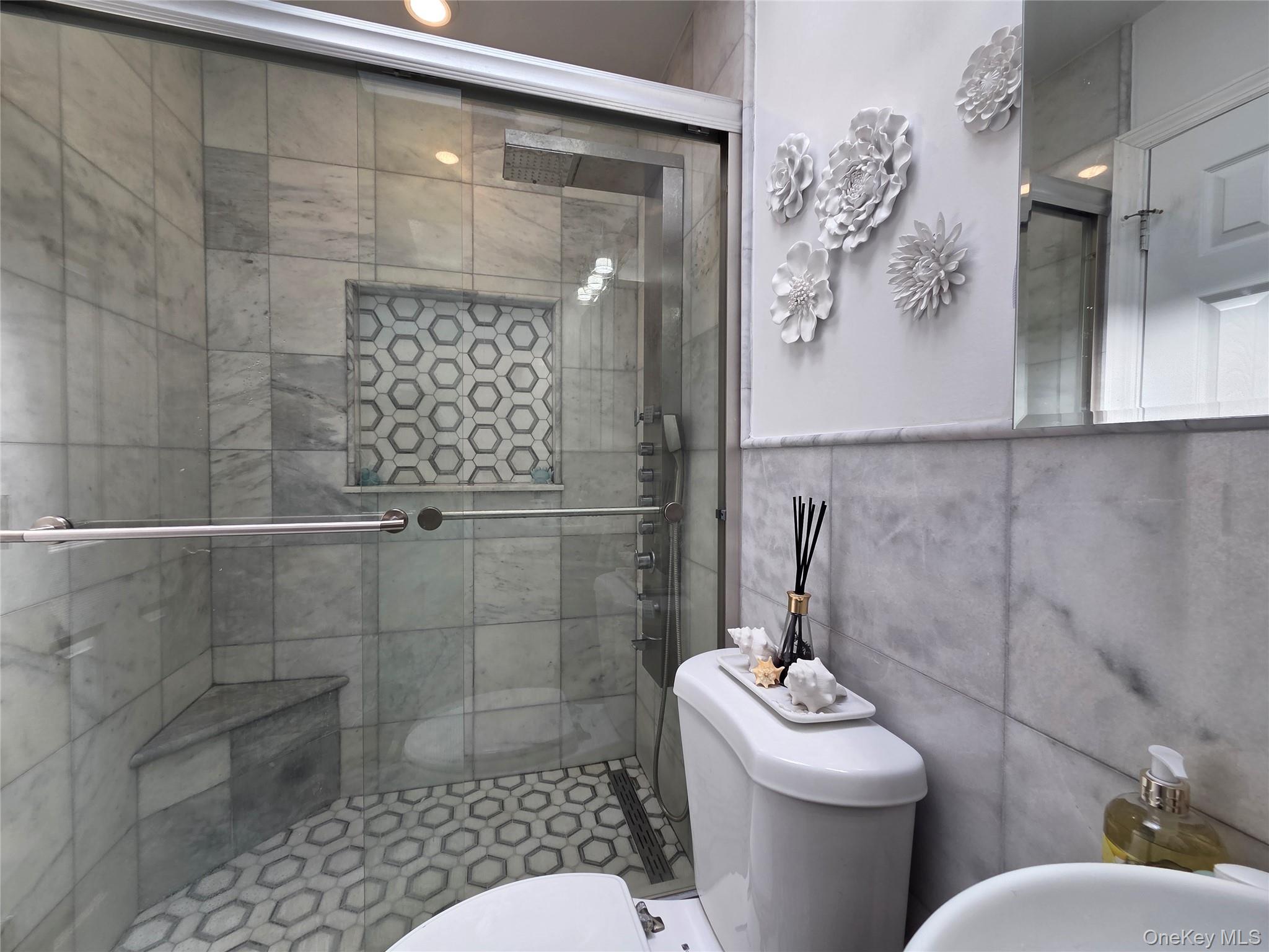 #6 photo, 9425 96th Street, クイーンズ区 Ozone Park , NY 11416