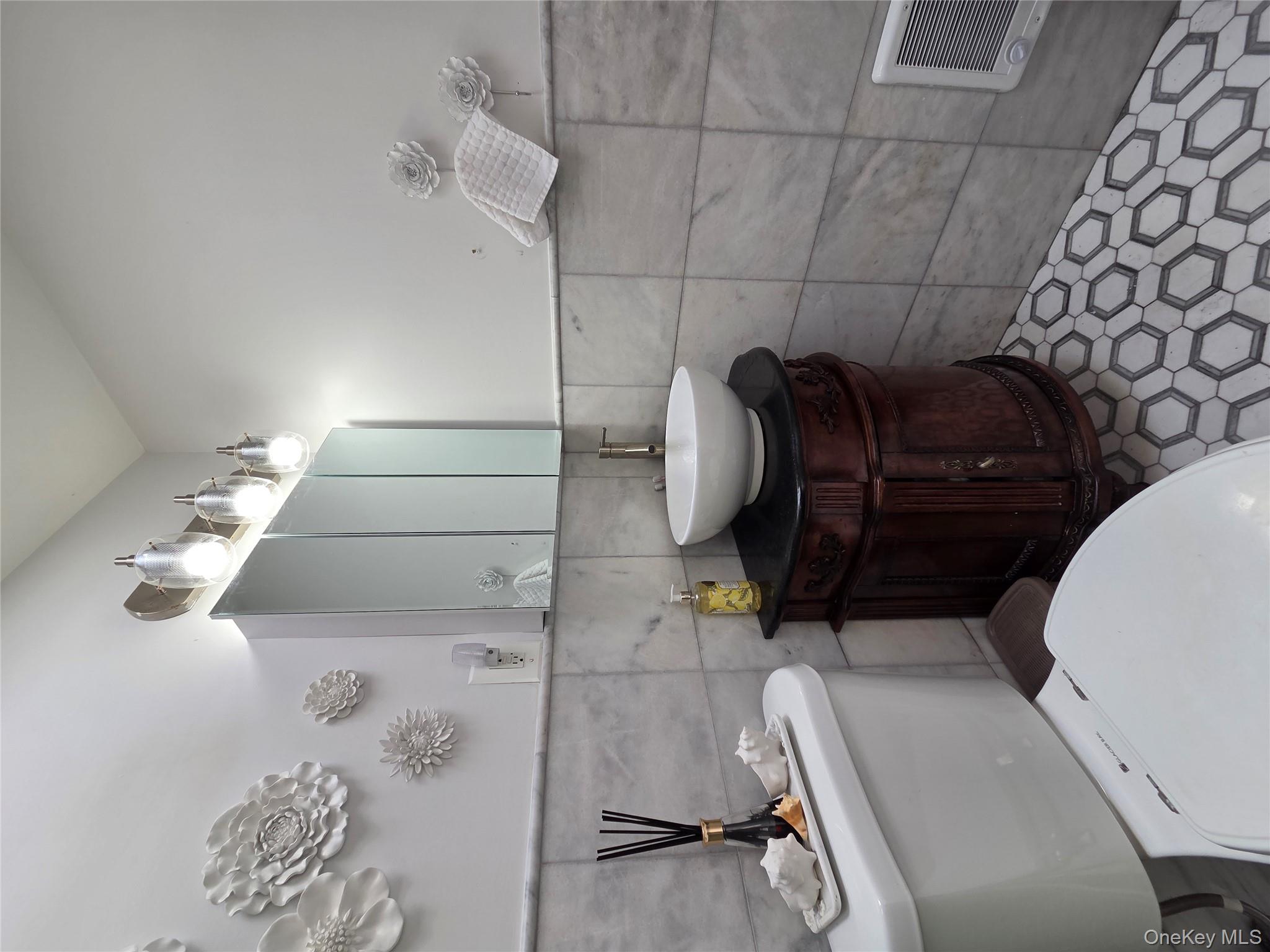 #7 photo, 9425 96th Street, クイーンズ区 Ozone Park , NY 11416