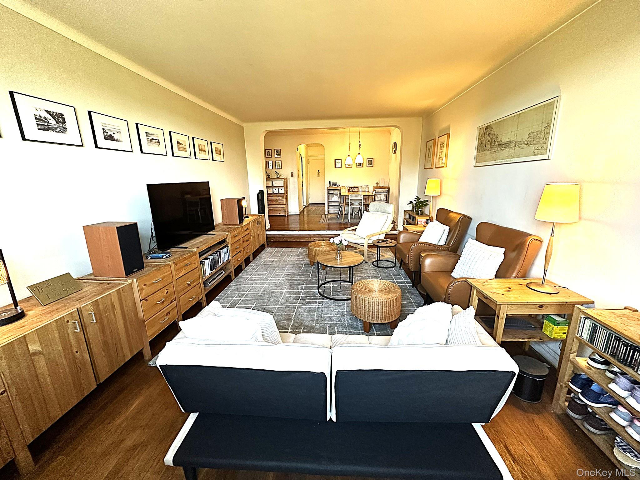 #9 photo, 77-15 113th Street, Forest Hills , NY 11375