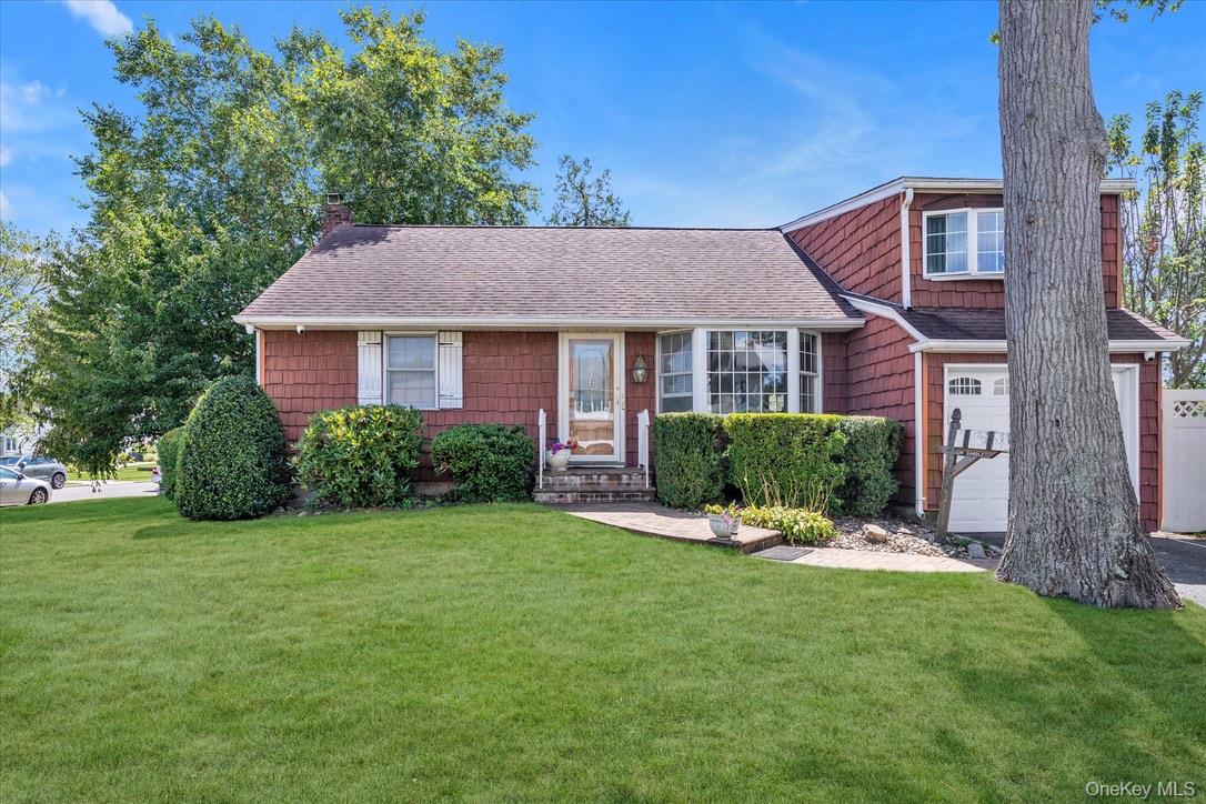 #1 photo, 3902 Beechwood Place, ناسو Seaford , NY 11783