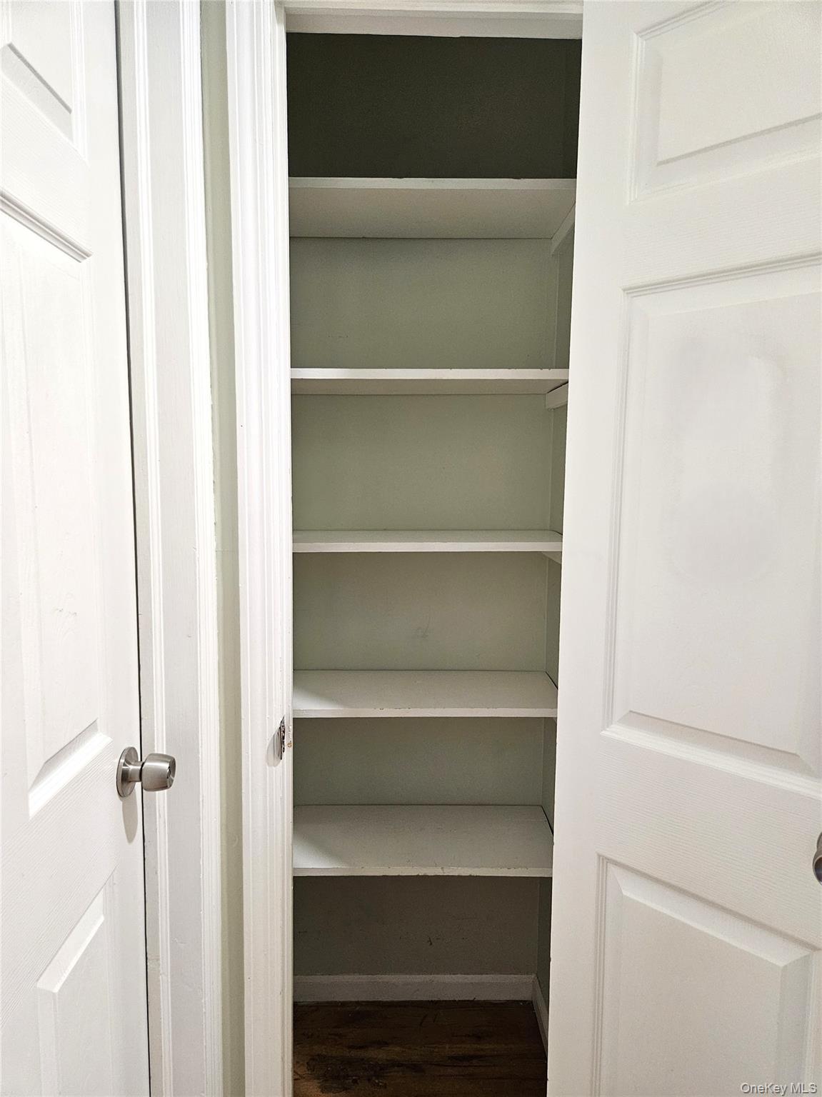 #12 photo, 21 5th Avenue, ナッソー郡 East Rockaway , NY 11518