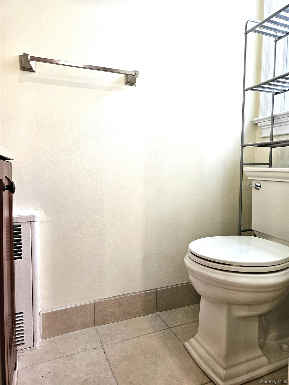 #19 photo, 21 5th Avenue, ナッソー郡 East Rockaway , NY 11518