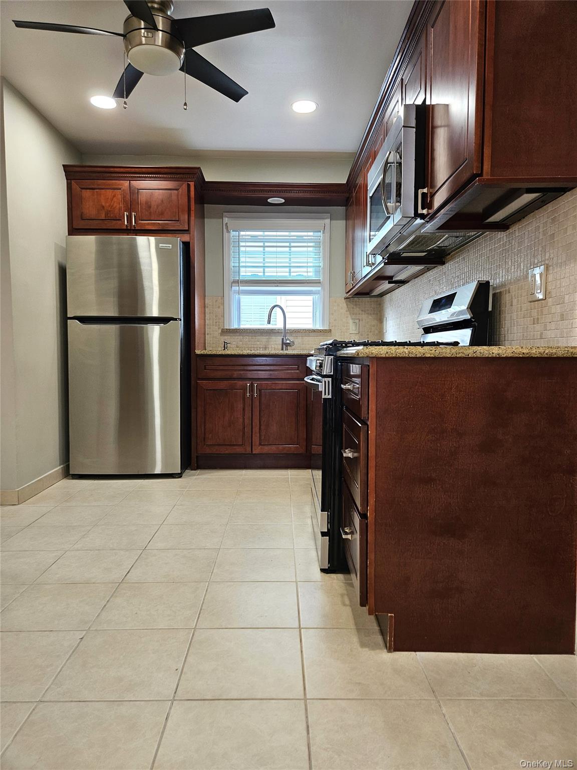 #7 photo, 21 5th Avenue, ナッソー郡 East Rockaway , NY 11518