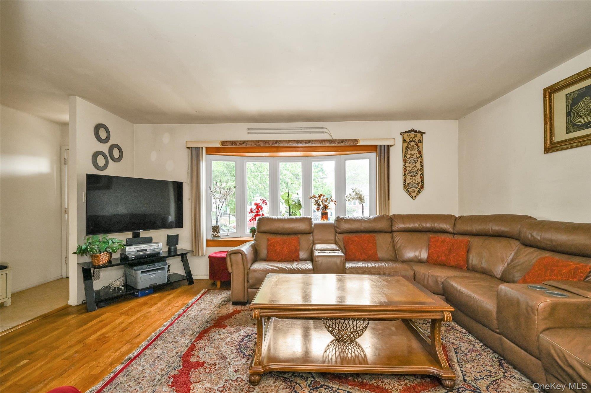 #2 photo, 206-50 46th Avenue, クイーンズ区 Bayside , NY 11361