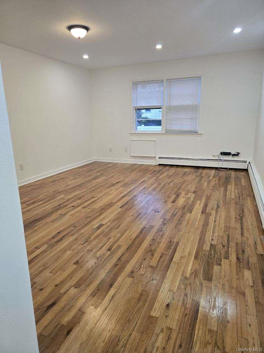 #19 photo, 3412 192nd Street, クイーンズ区 Flushing , NY 11358