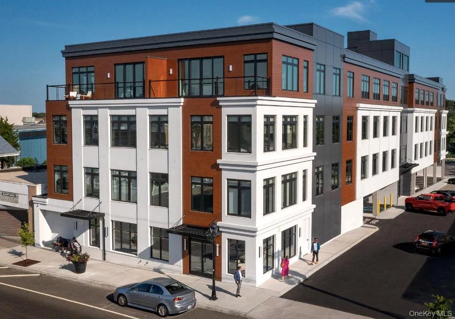 #1 photo, 331 E Main Street, サフォーク郡 Riverhead , NY 11901