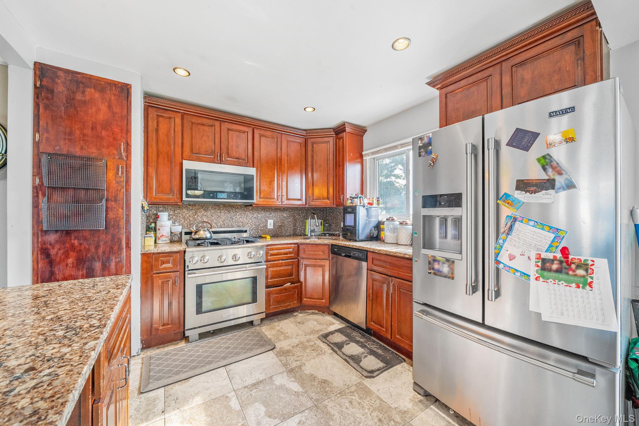 #6 photo, 1 Ozone Place, ナッソー郡 Massapequa , NY 11758