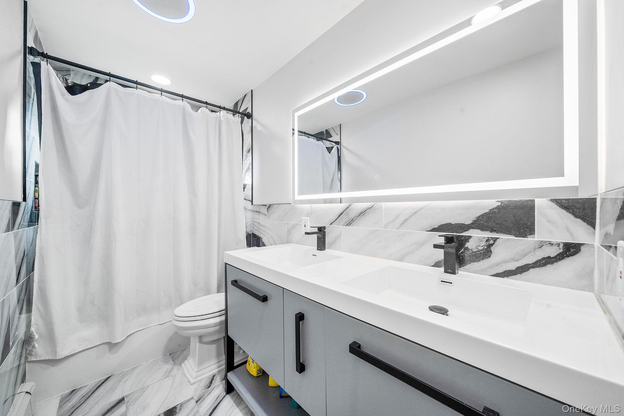 #9 photo, 1 Ozone Place, ナッソー郡 Massapequa , NY 11758