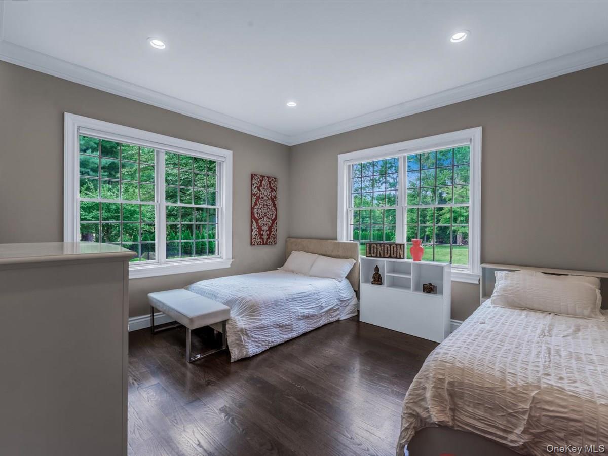 #20 photo, 1 Harriman Drive, ナッソー郡 Sands Point , NY 11050