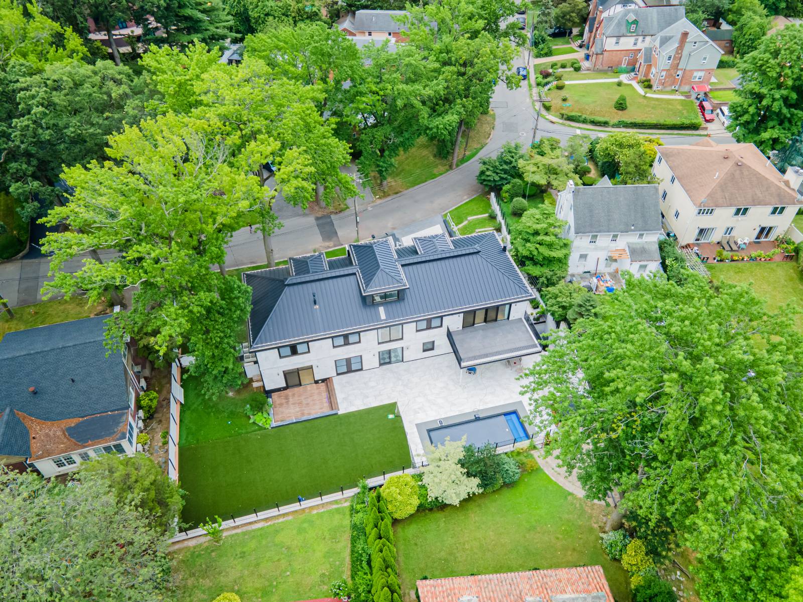 #11 photo, 195-12 McLaughlin Ave, クイーンズ区 Holliswood , NY 11423