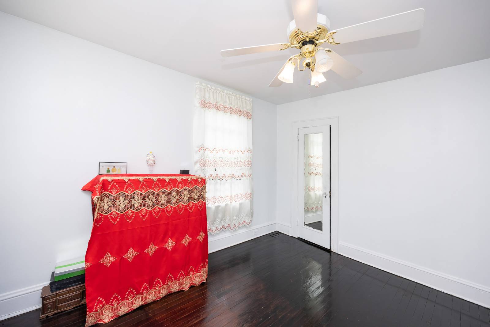 #34 photo, 195-12 McLaughlin Ave, クイーンズ区 Holliswood , NY 11423