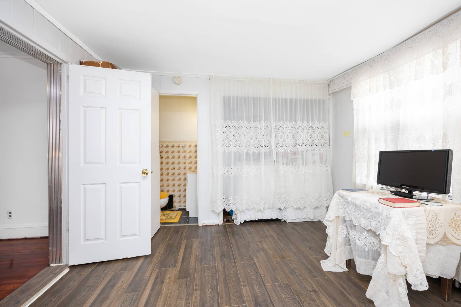 #38 photo, 195-12 McLaughlin Ave, クイーンズ区 Holliswood , NY 11423